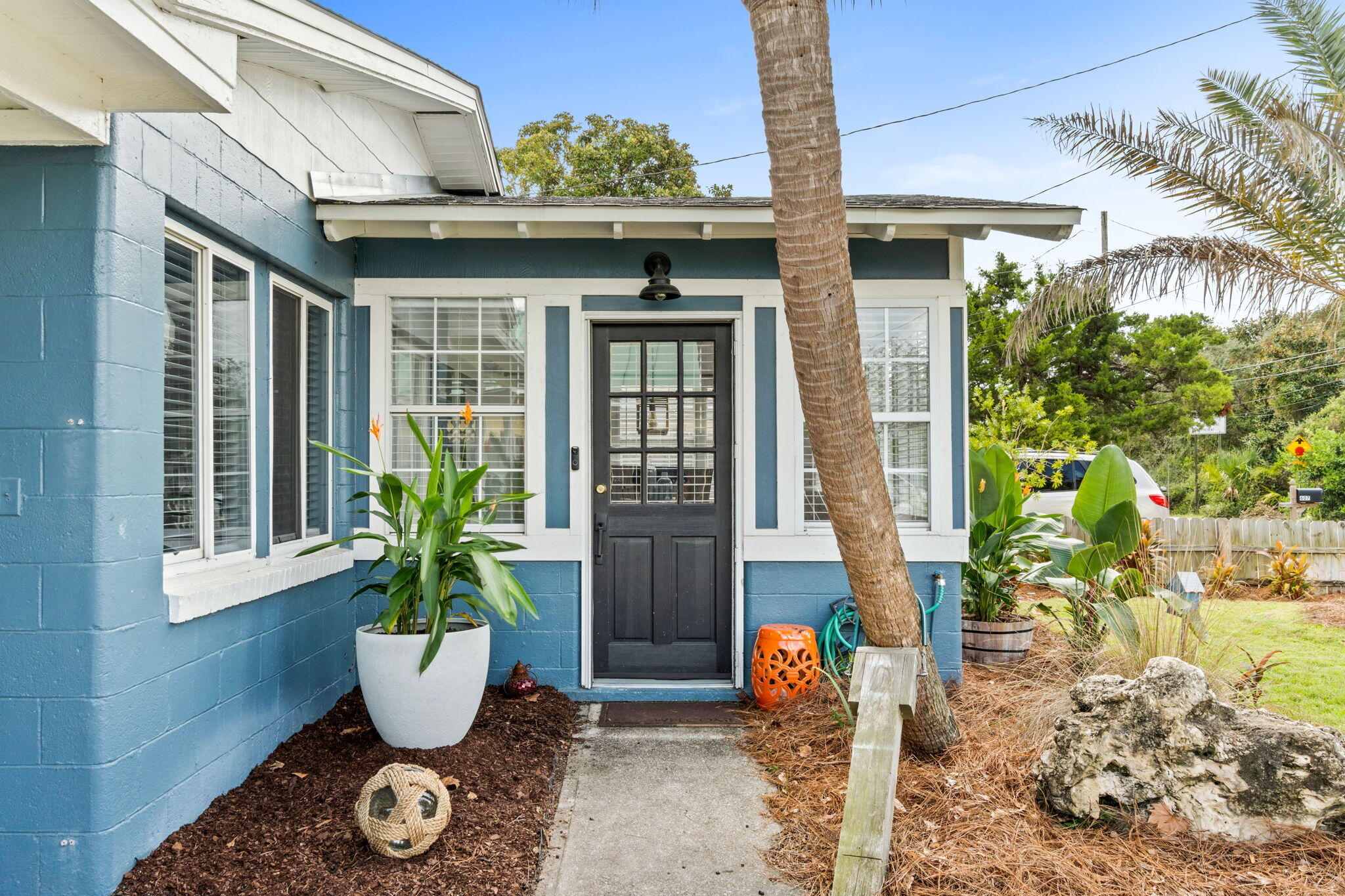 BAHAMA BEACH - Residential