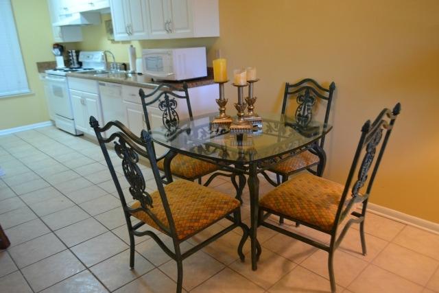 POOLSIDE VILLAS CONDO - Residential