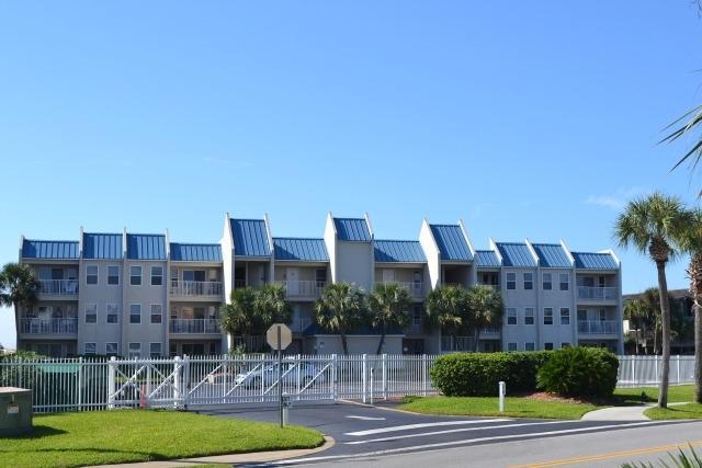 POOLSIDE VILLAS CONDO - Residential