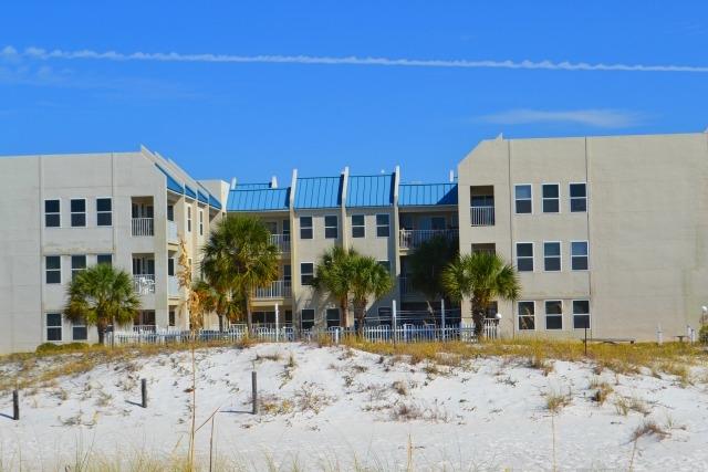 POOLSIDE VILLAS CONDO - Residential