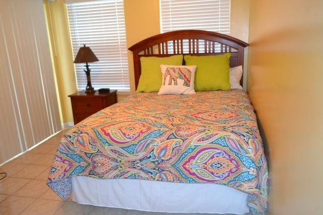 POOLSIDE VILLAS CONDO - Residential