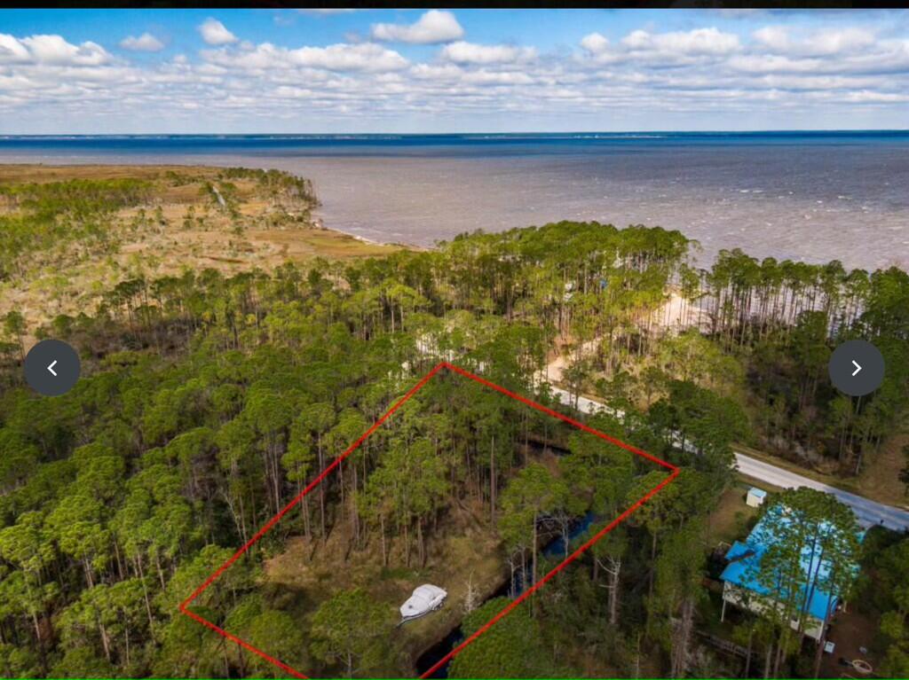 WHISPERING PINES - Land