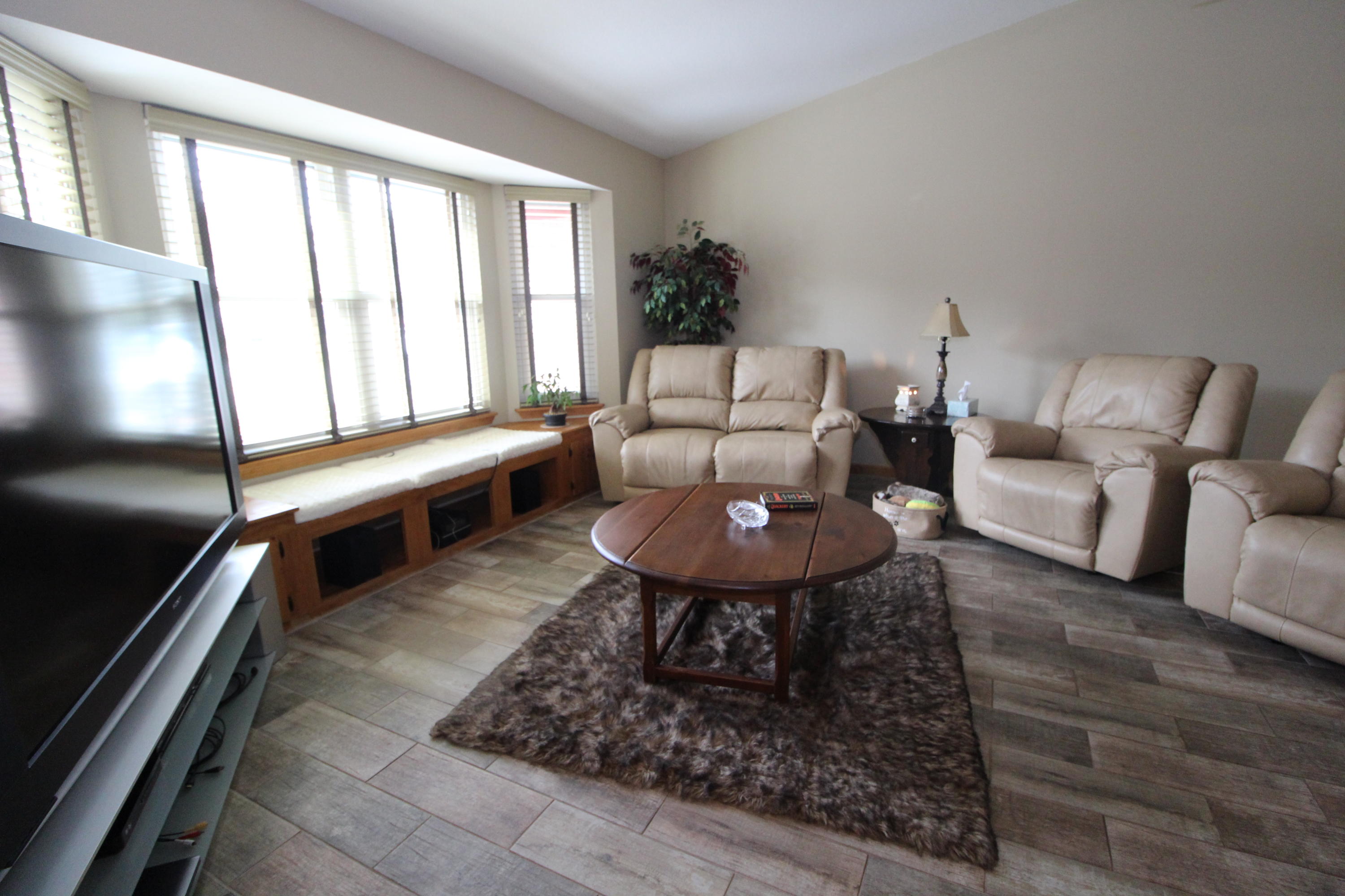 HILLTOP ACRES - Residential