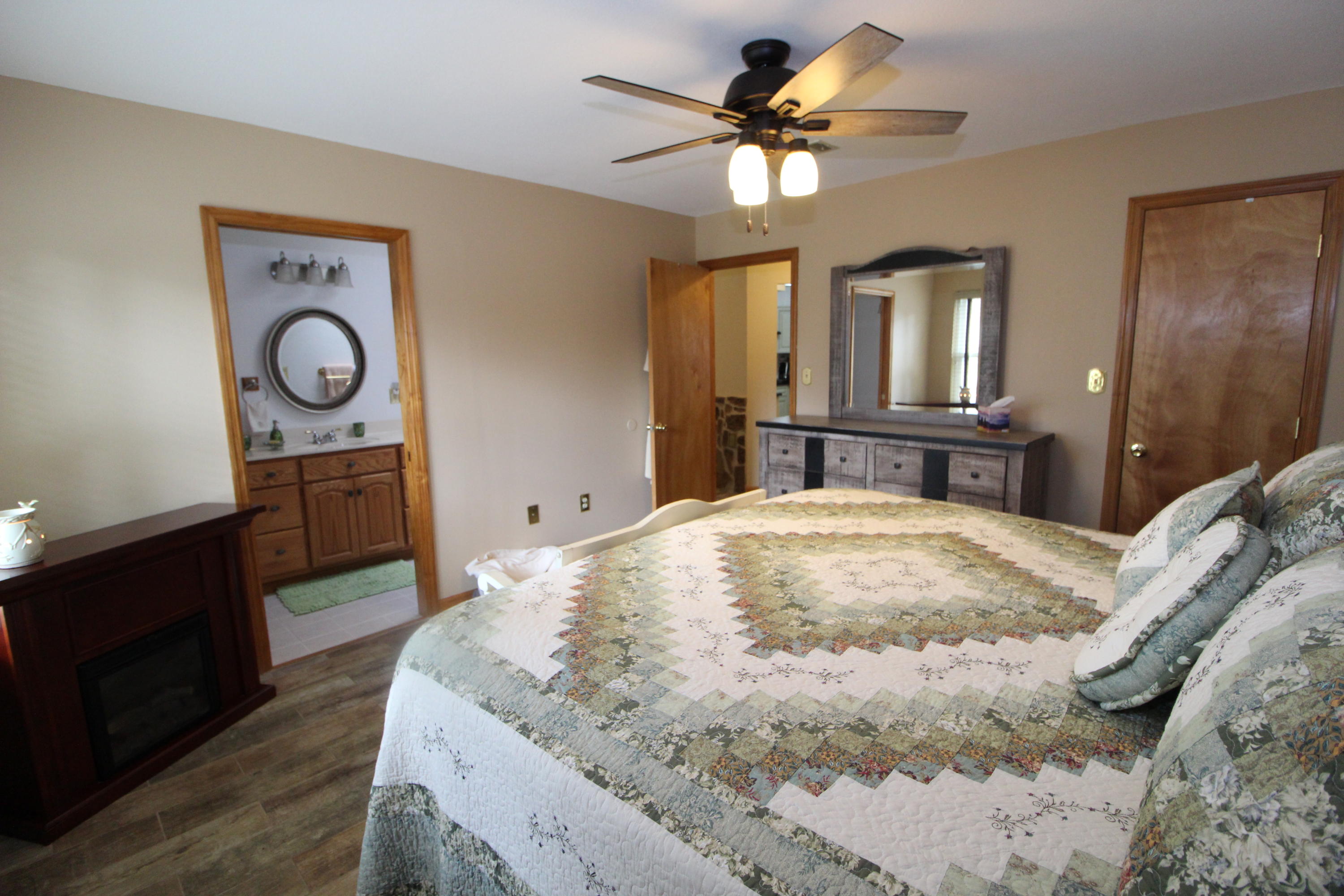 HILLTOP ACRES - Residential