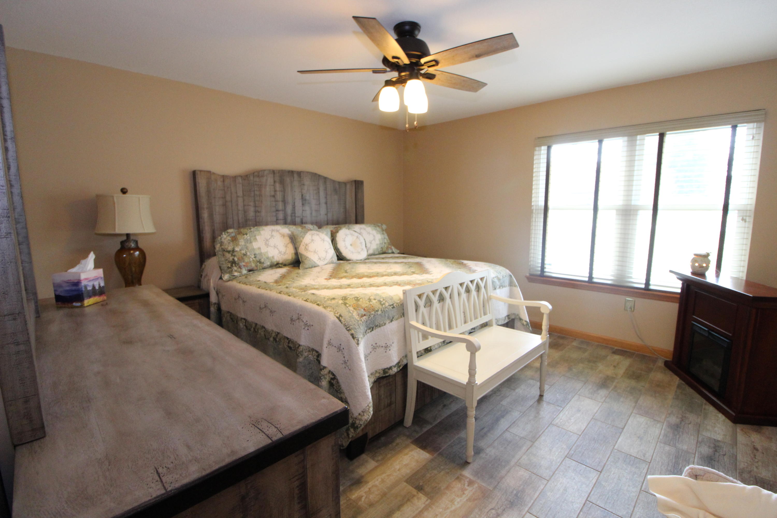 HILLTOP ACRES - Residential