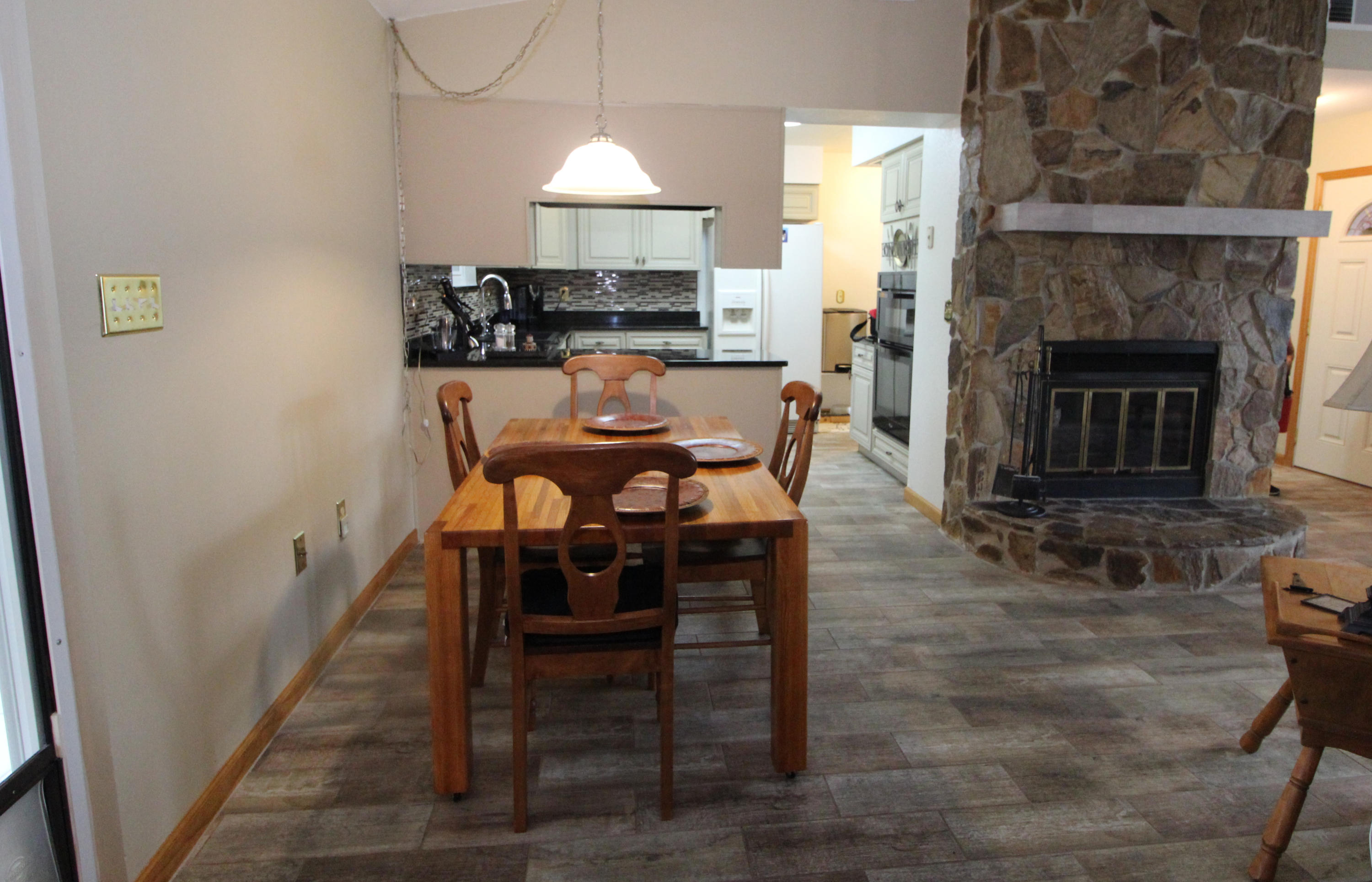 HILLTOP ACRES - Residential