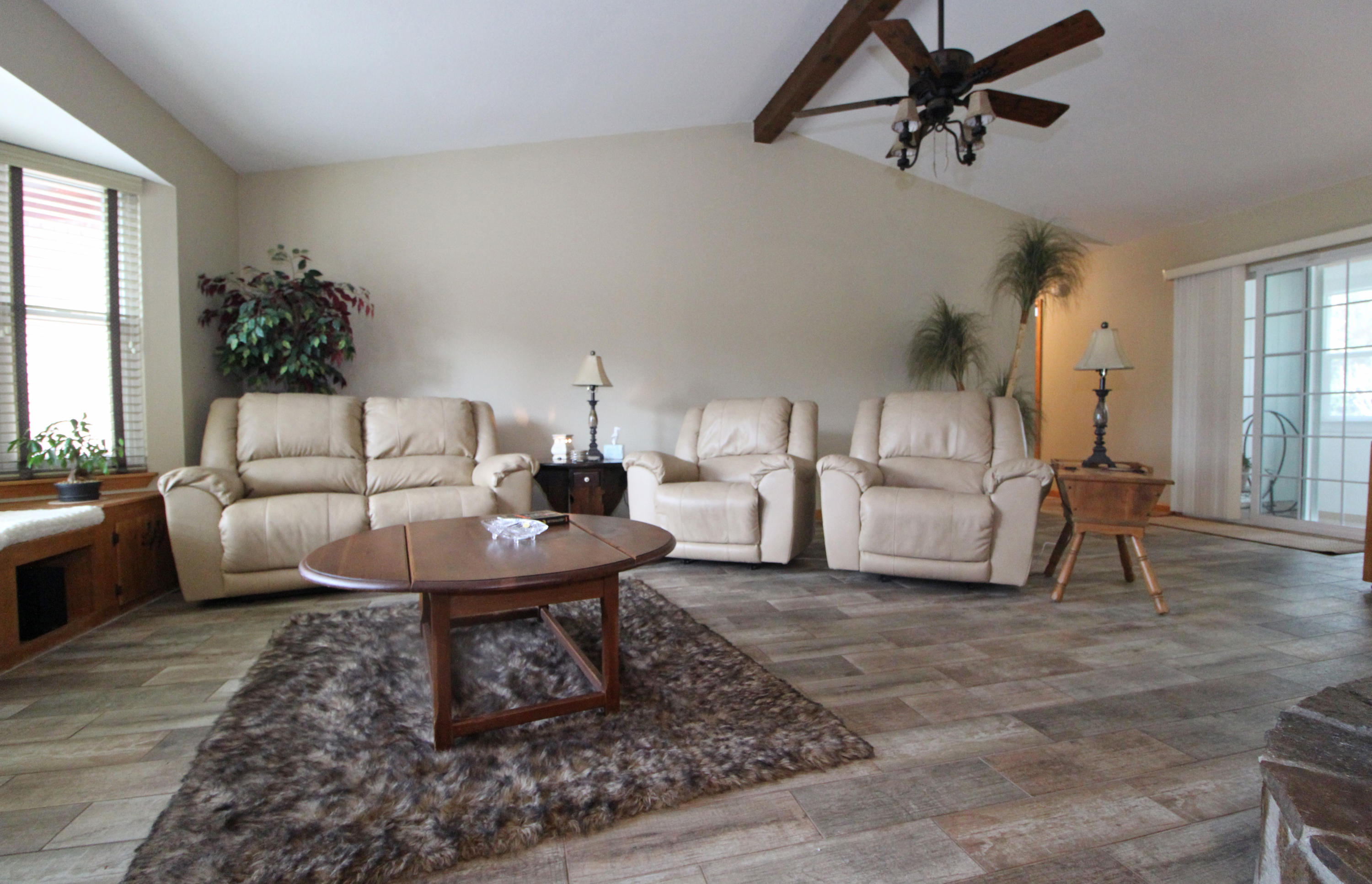 HILLTOP ACRES - Residential