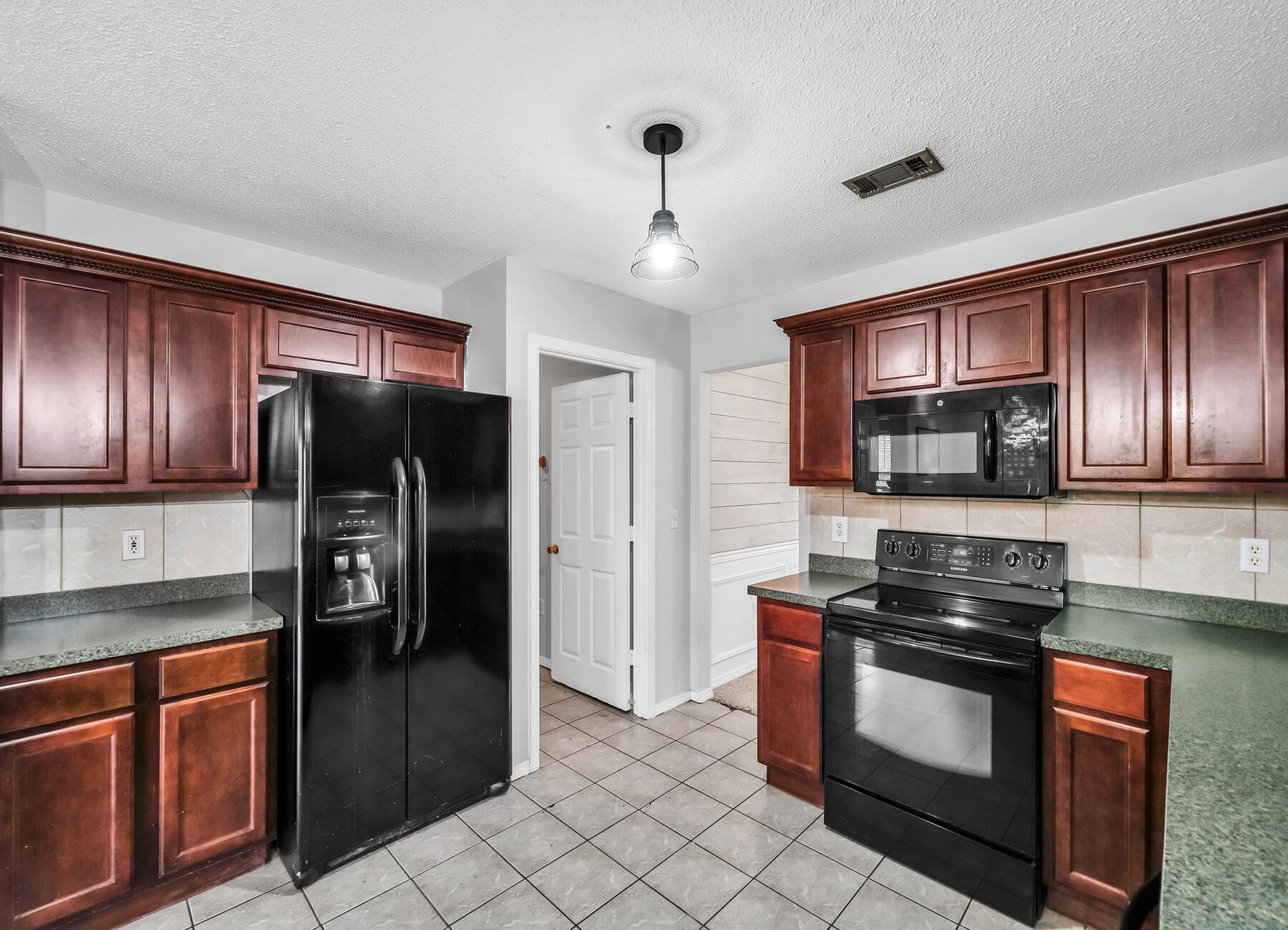 ANTIOCH ESTATES S/D 3 - Residential Lease