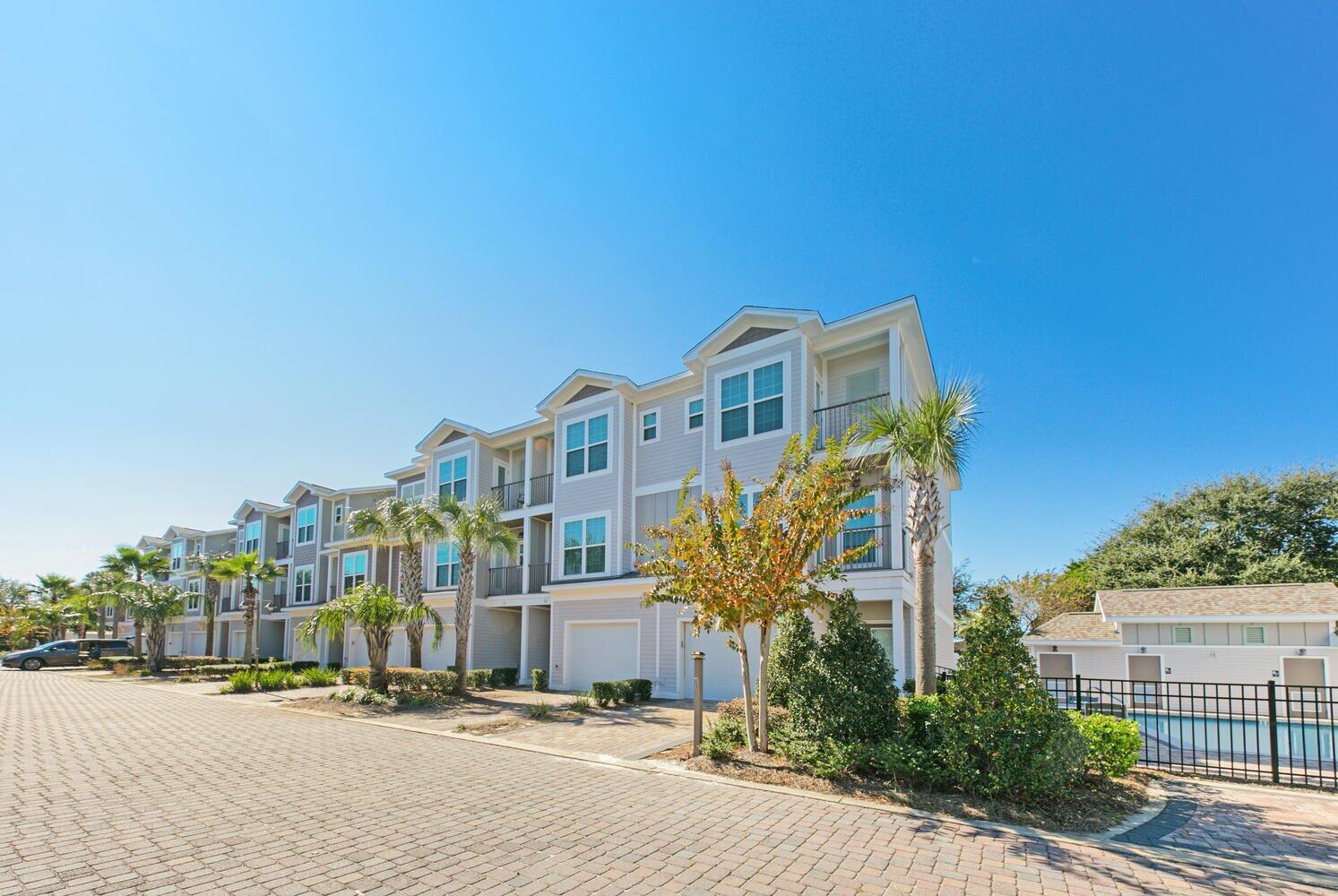 DRIFTWOOD DRIVE TOWNHOMES - Residential