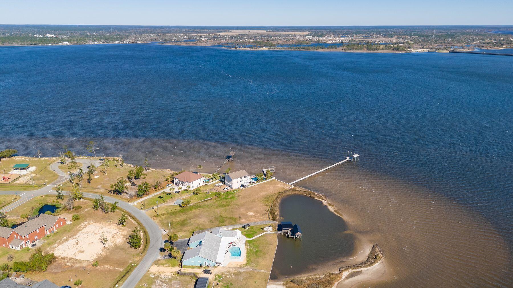 College Point - Land