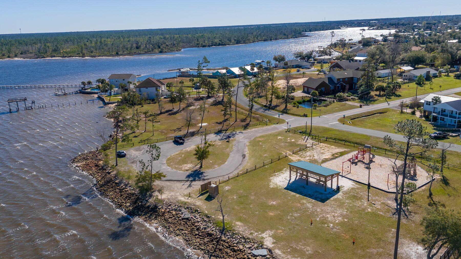 College Point - Land