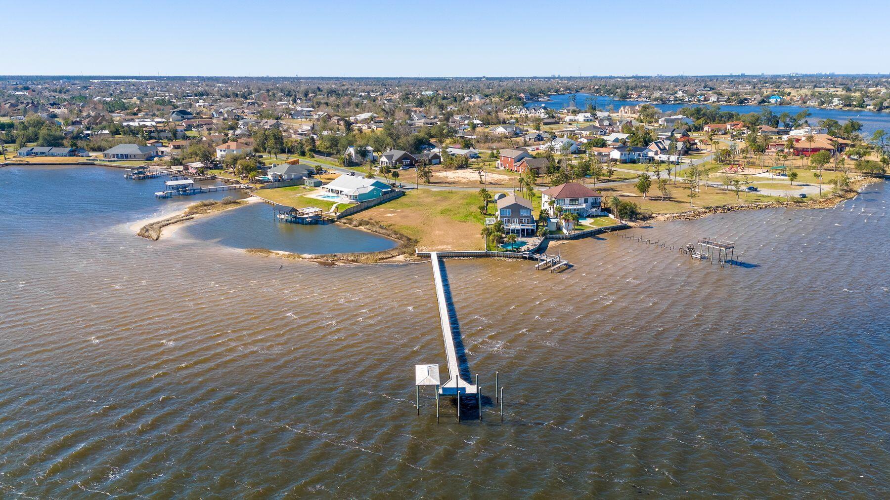 College Point - Land