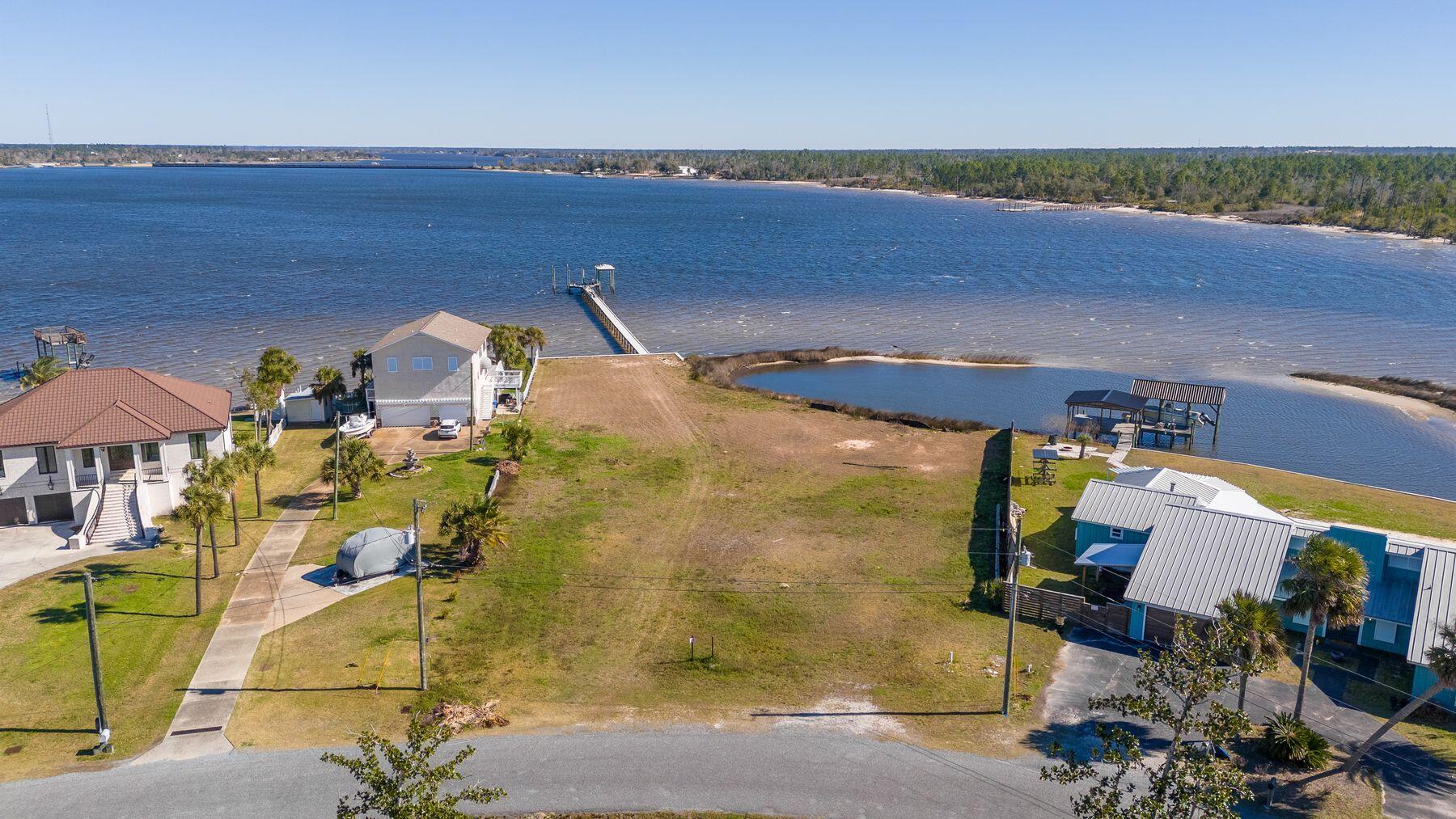 College Point - Land