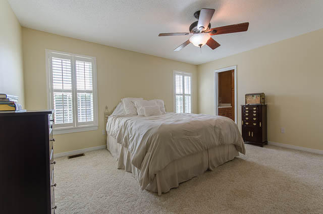 CRESCENT III - Residential