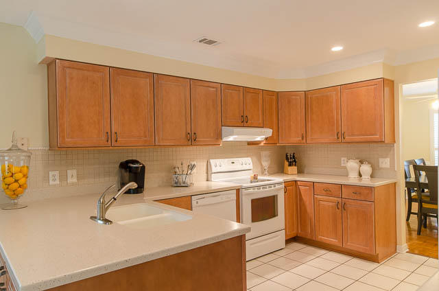 CRESCENT III - Residential