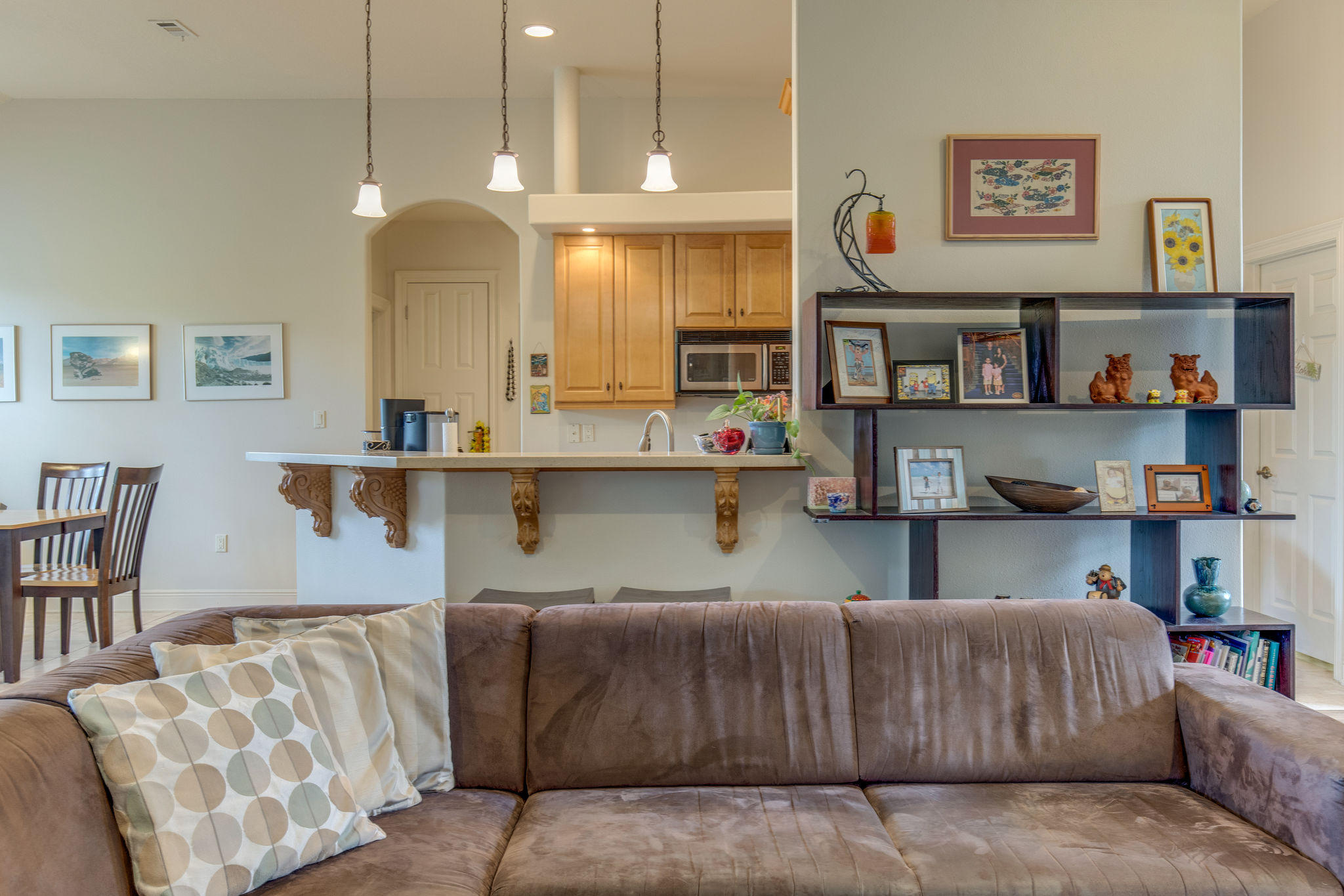 CHARDONNAY ESTATES - Residential