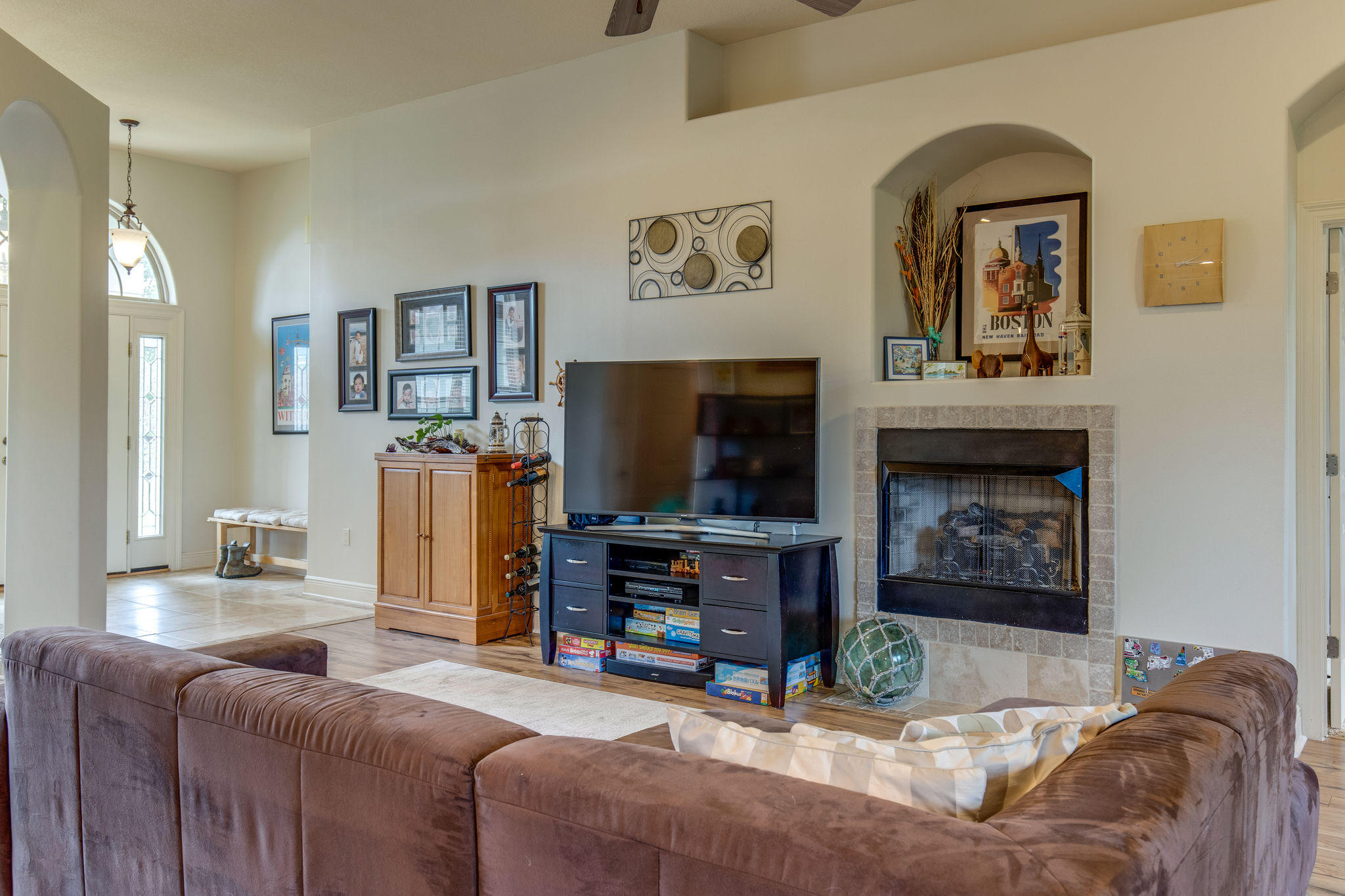 CHARDONNAY ESTATES - Residential