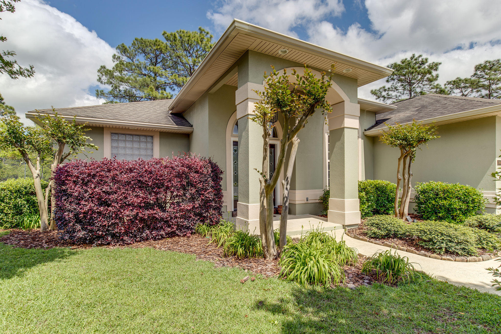 CHARDONNAY ESTATES - Residential