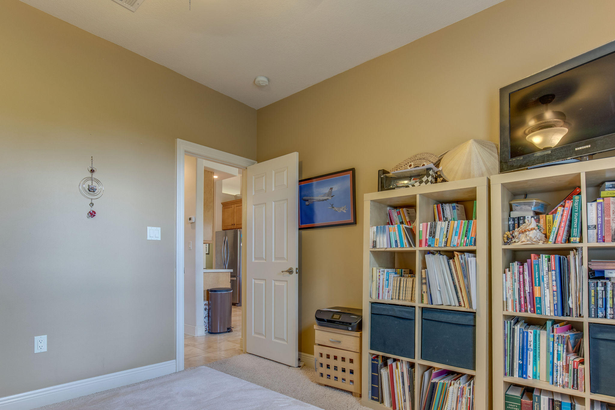 CHARDONNAY ESTATES - Residential