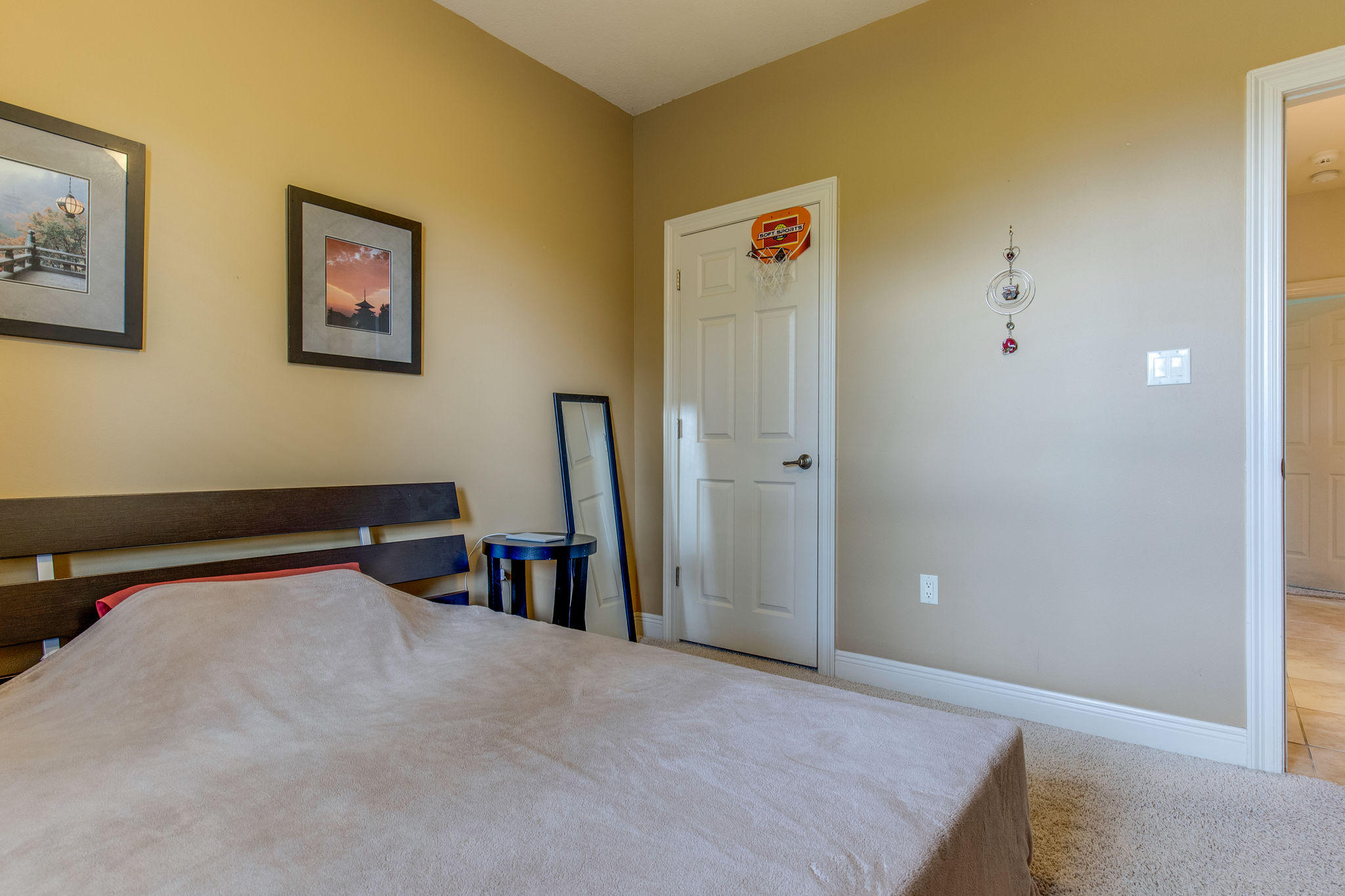 CHARDONNAY ESTATES - Residential