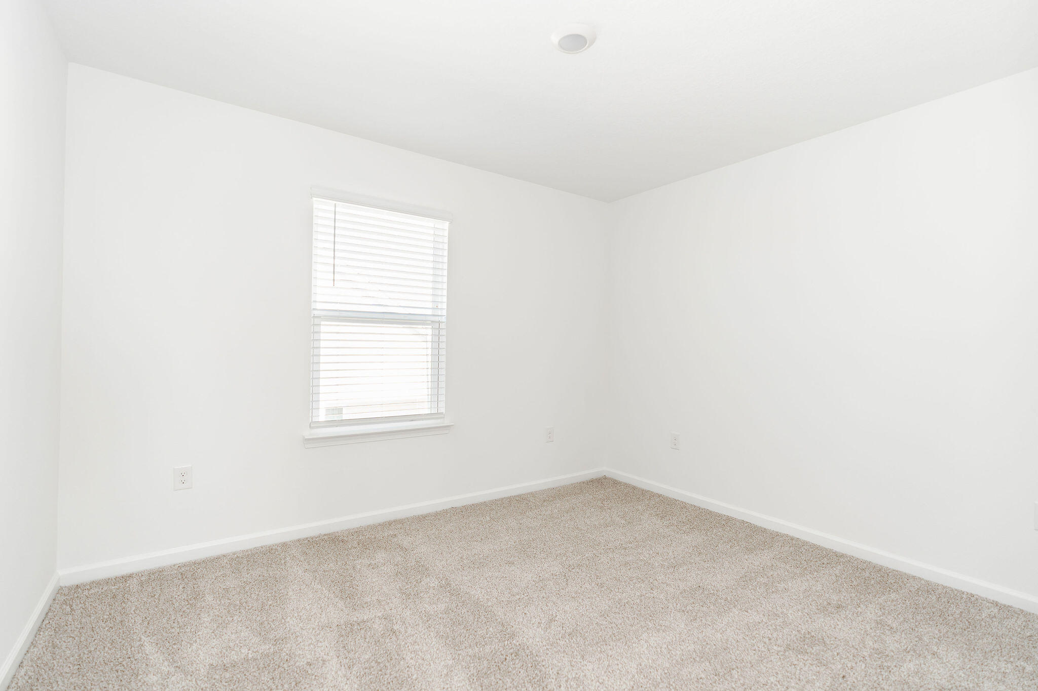 OWL'S HEAD - Residential Lease