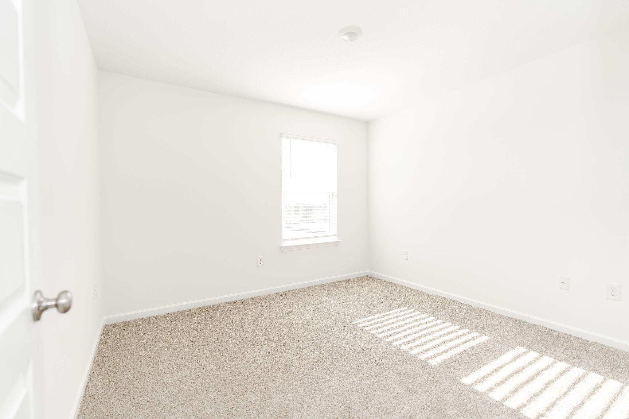 OWL'S HEAD - Residential Lease