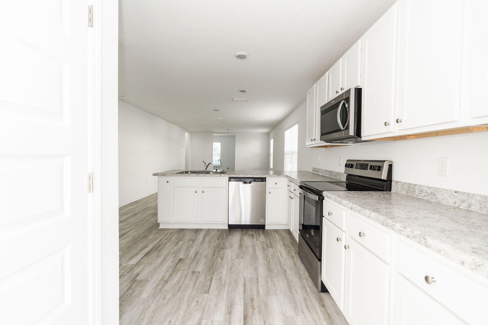 OWL'S HEAD - Residential Lease