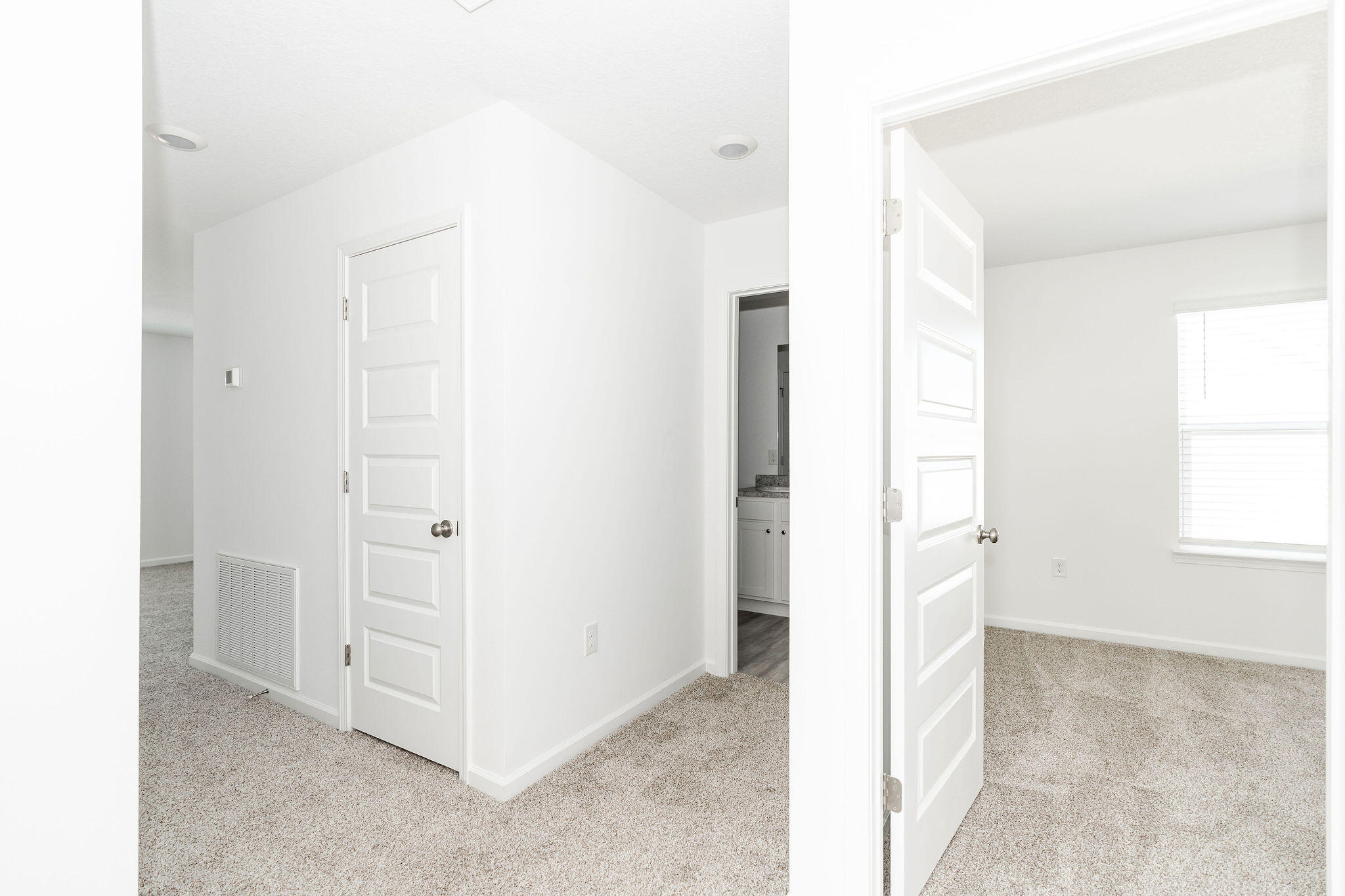 OWL'S HEAD - Residential Lease