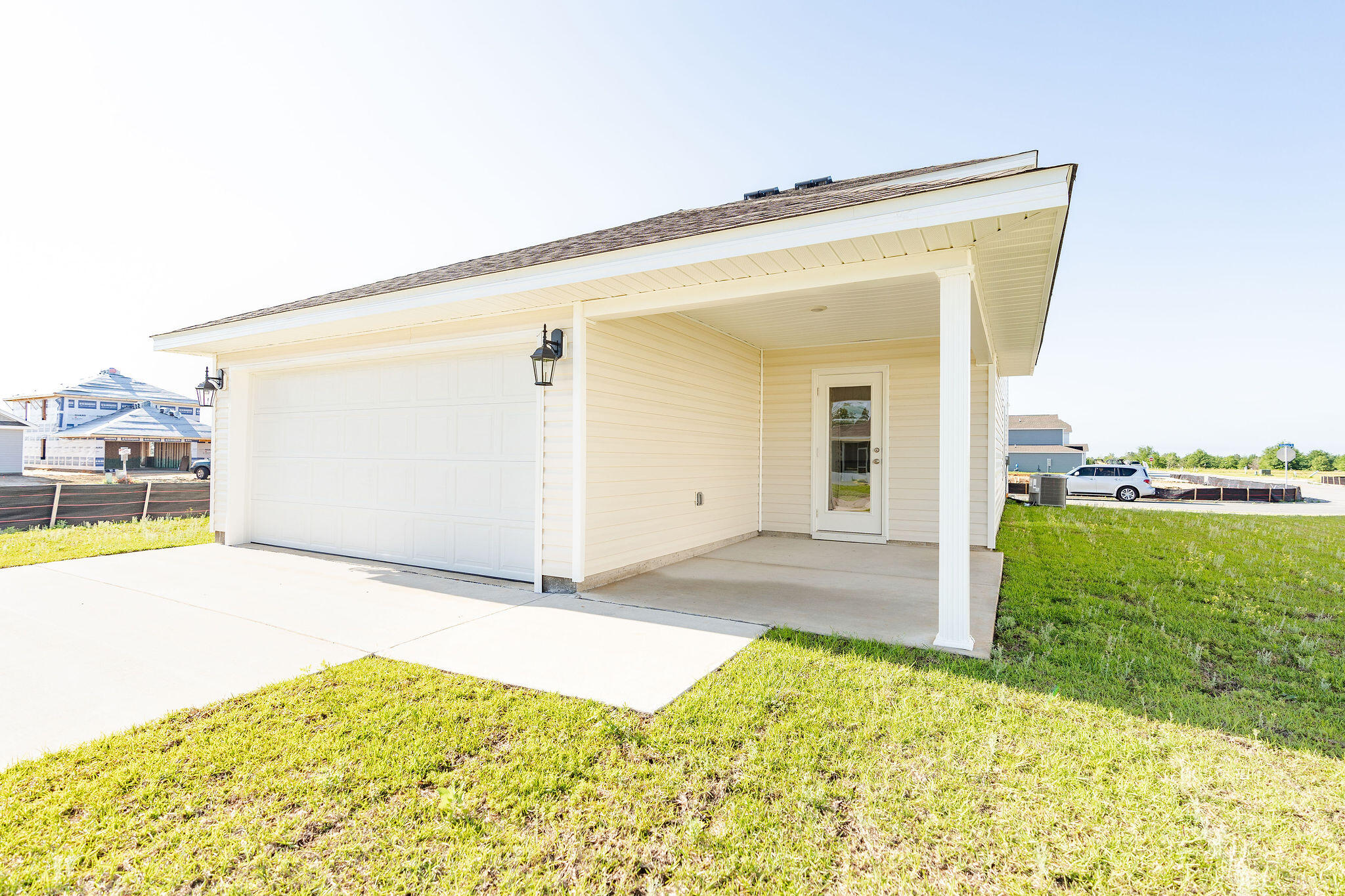 OWL'S HEAD - Residential Lease