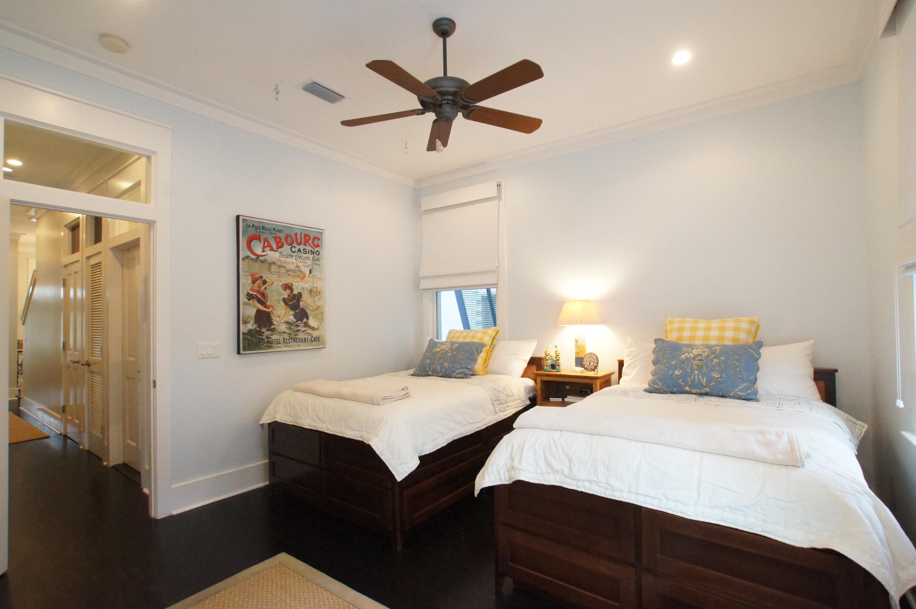 FRANGISTA BEACH 1ST ADDN - Residential