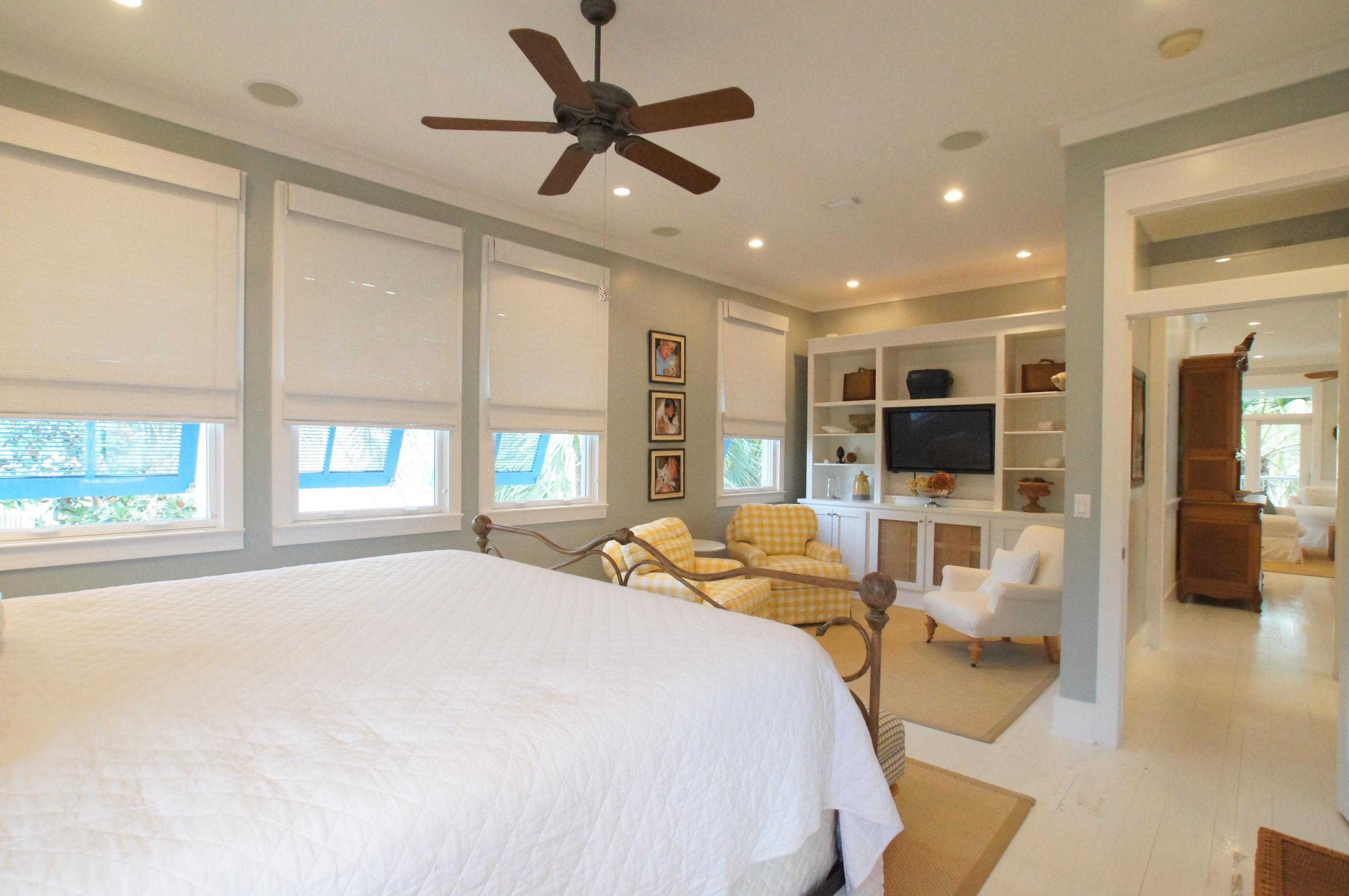 FRANGISTA BEACH 1ST ADDN - Residential