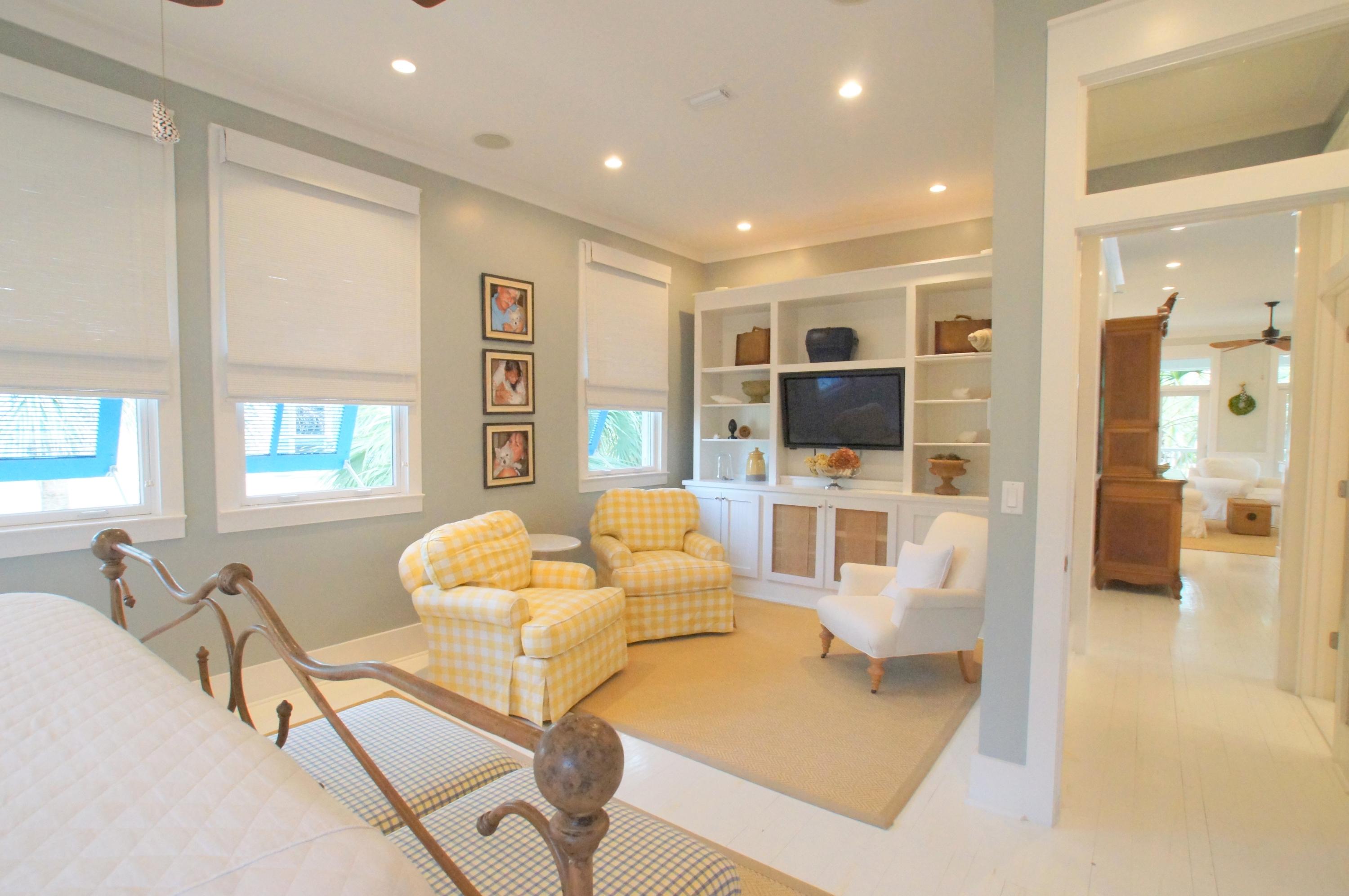 FRANGISTA BEACH 1ST ADDN - Residential