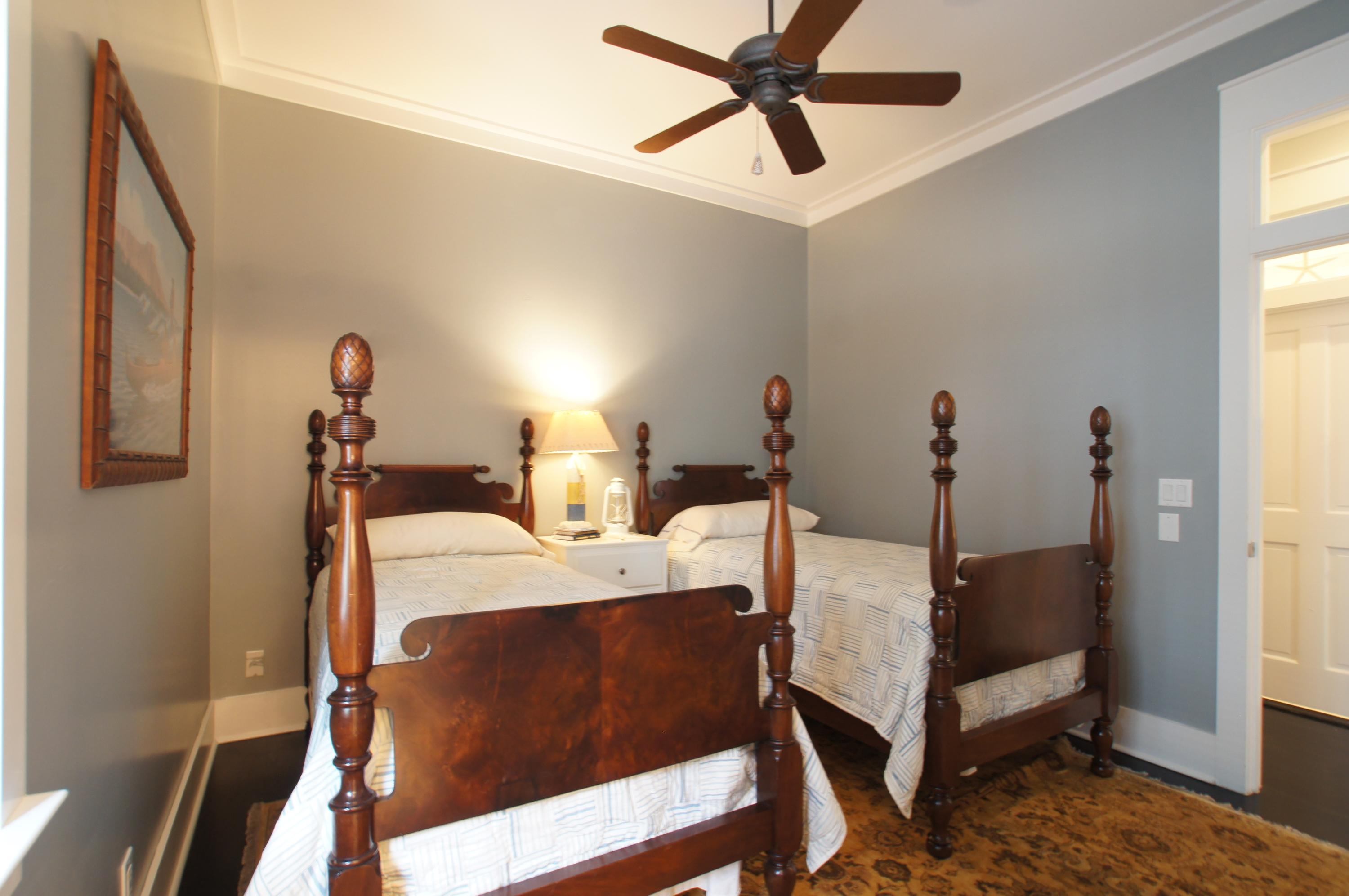 FRANGISTA BEACH 1ST ADDN - Residential