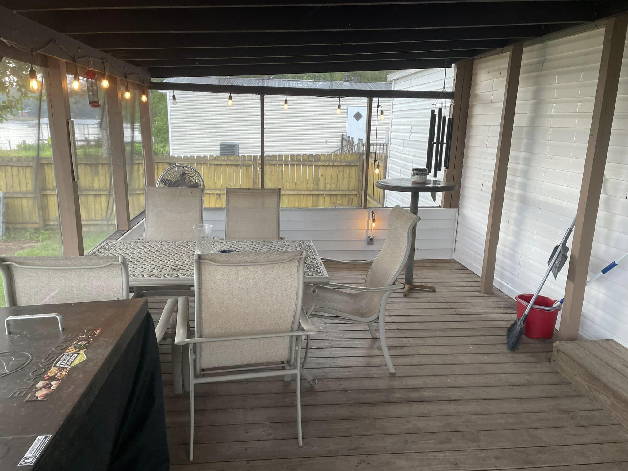 PARADISE ISLAND - Residential Lease