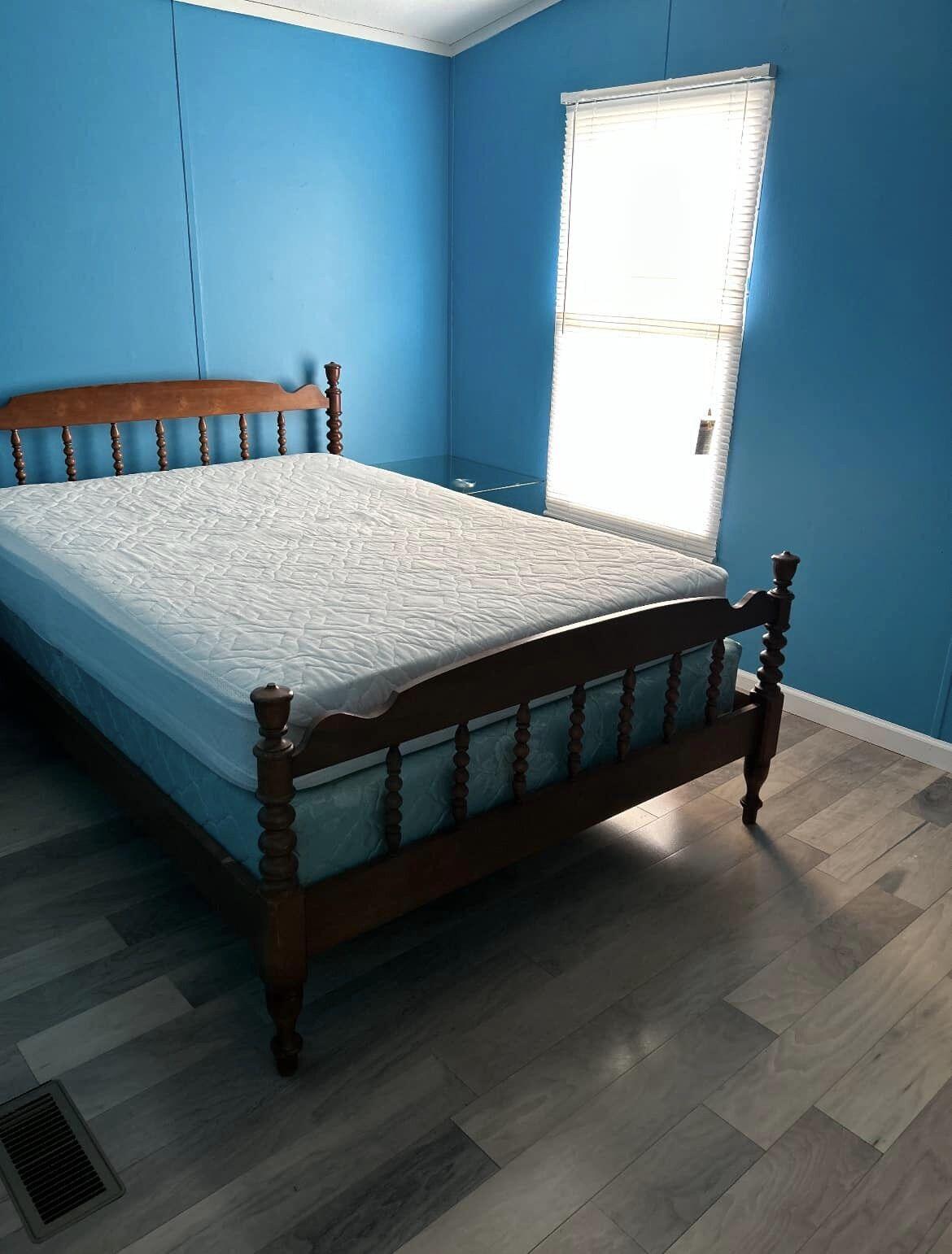 PARADISE ISLAND - Residential Lease