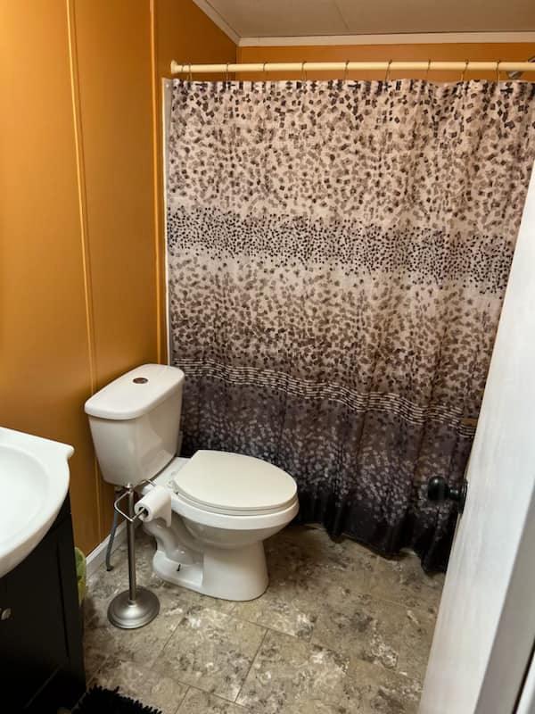 PARADISE ISLAND - Residential Lease