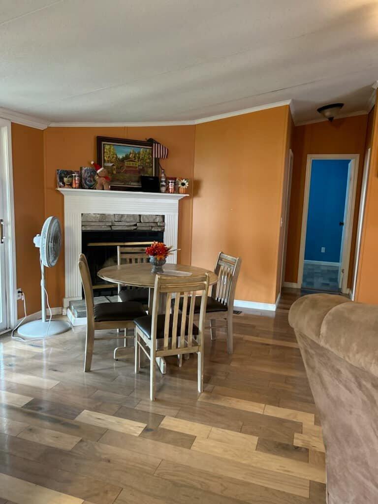 PARADISE ISLAND - Residential Lease