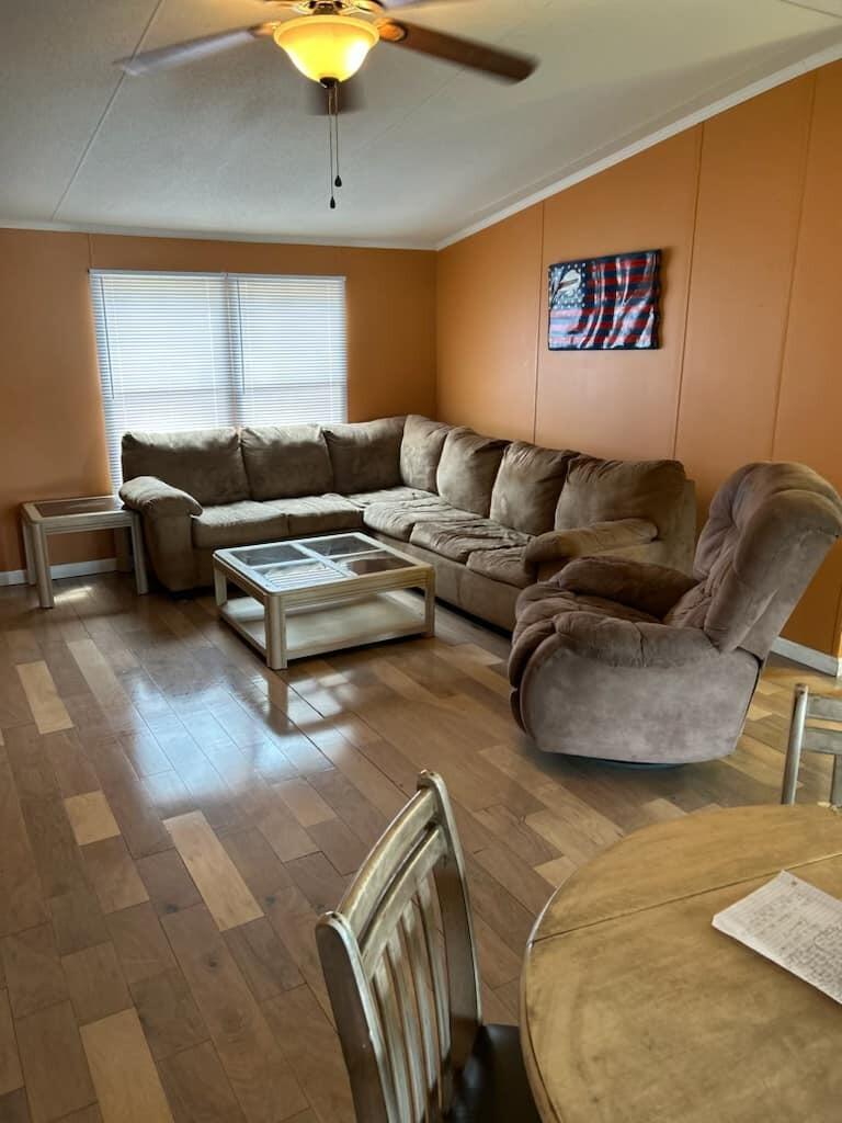 PARADISE ISLAND - Residential Lease