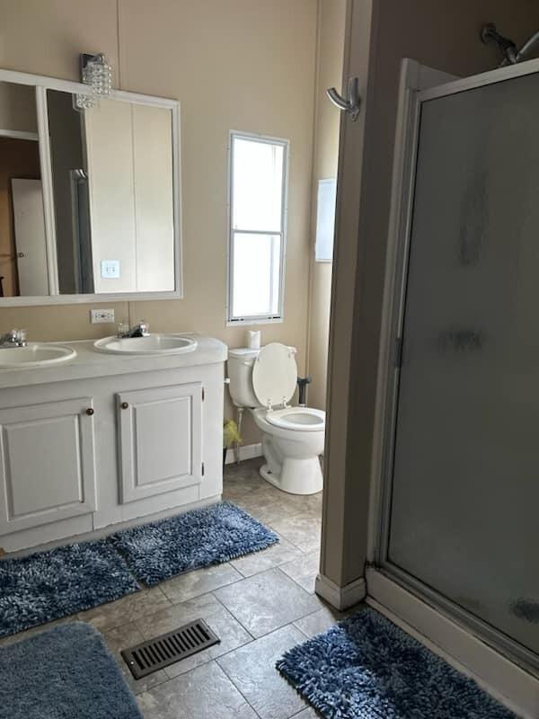 PARADISE ISLAND - Residential Lease