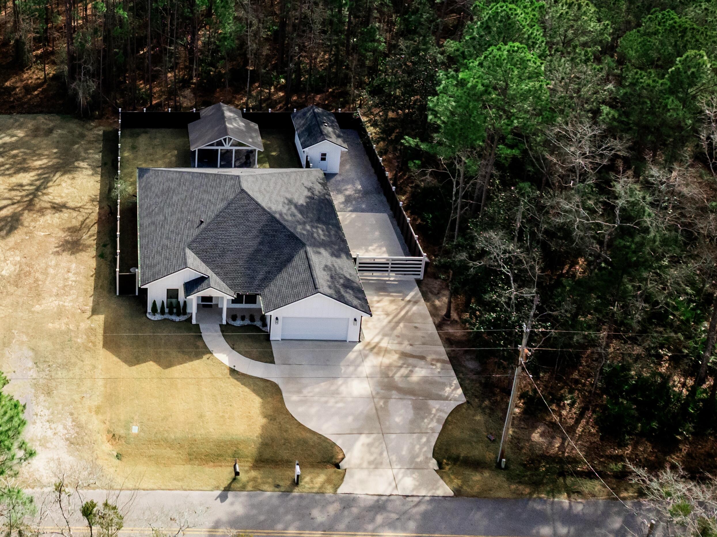 EMERALD SHORES - Residential