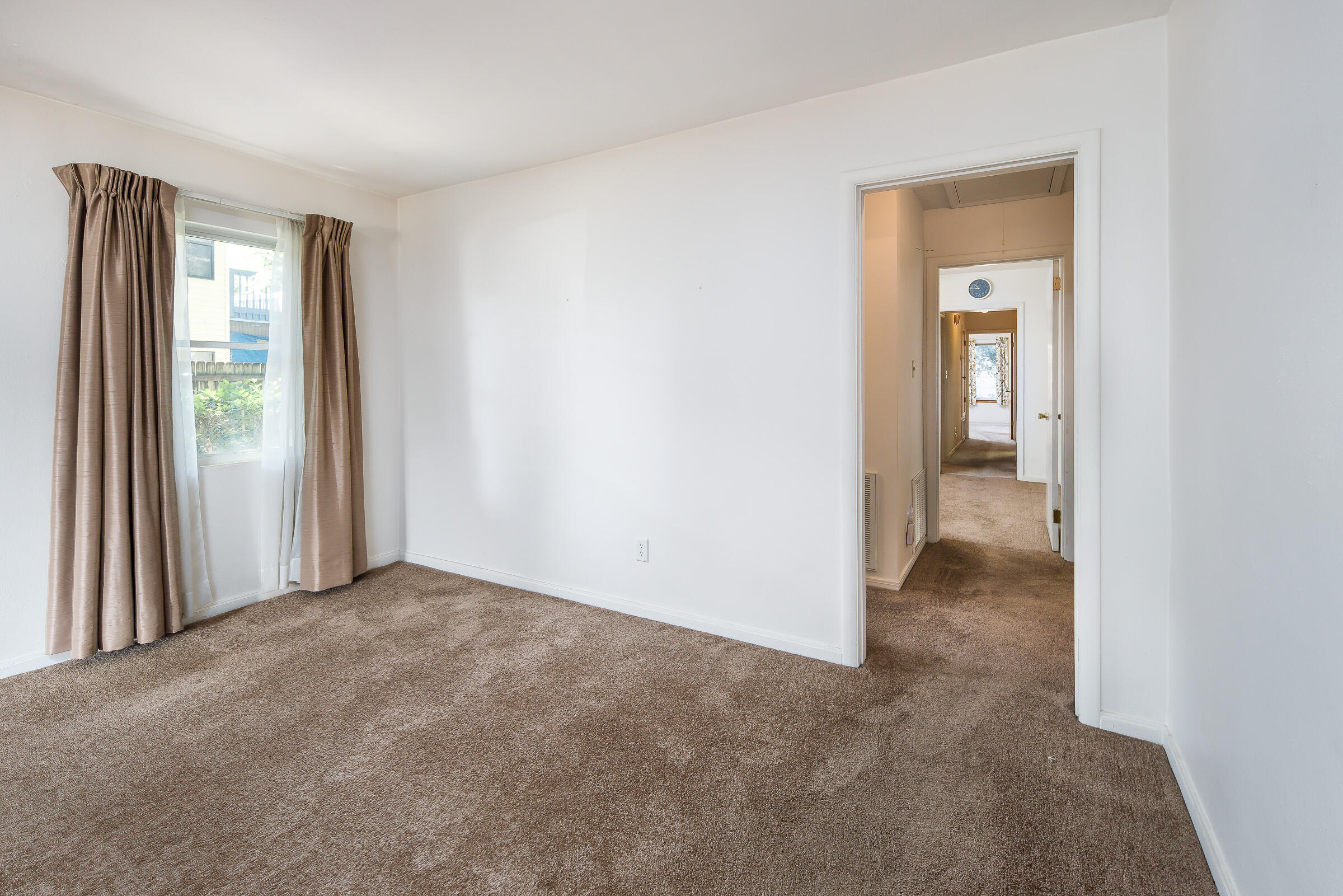 Garniers Beach - Residential