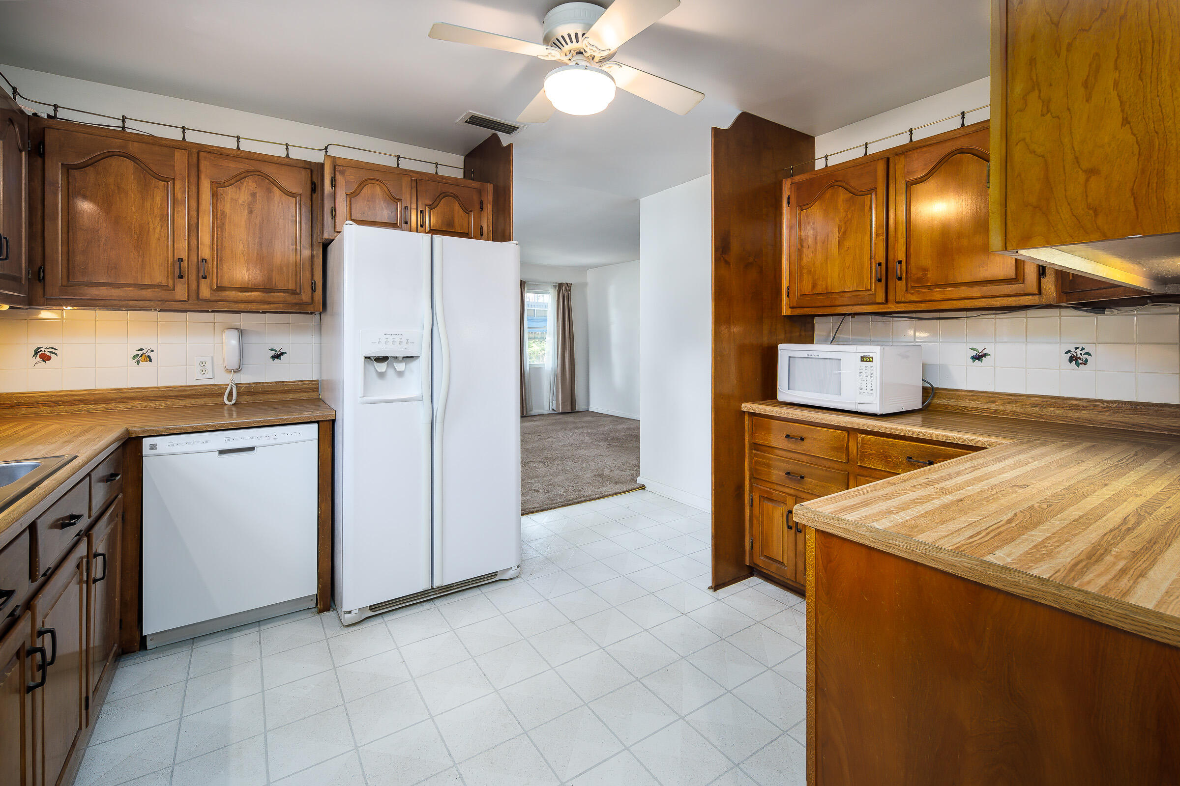 Garniers Beach - Residential