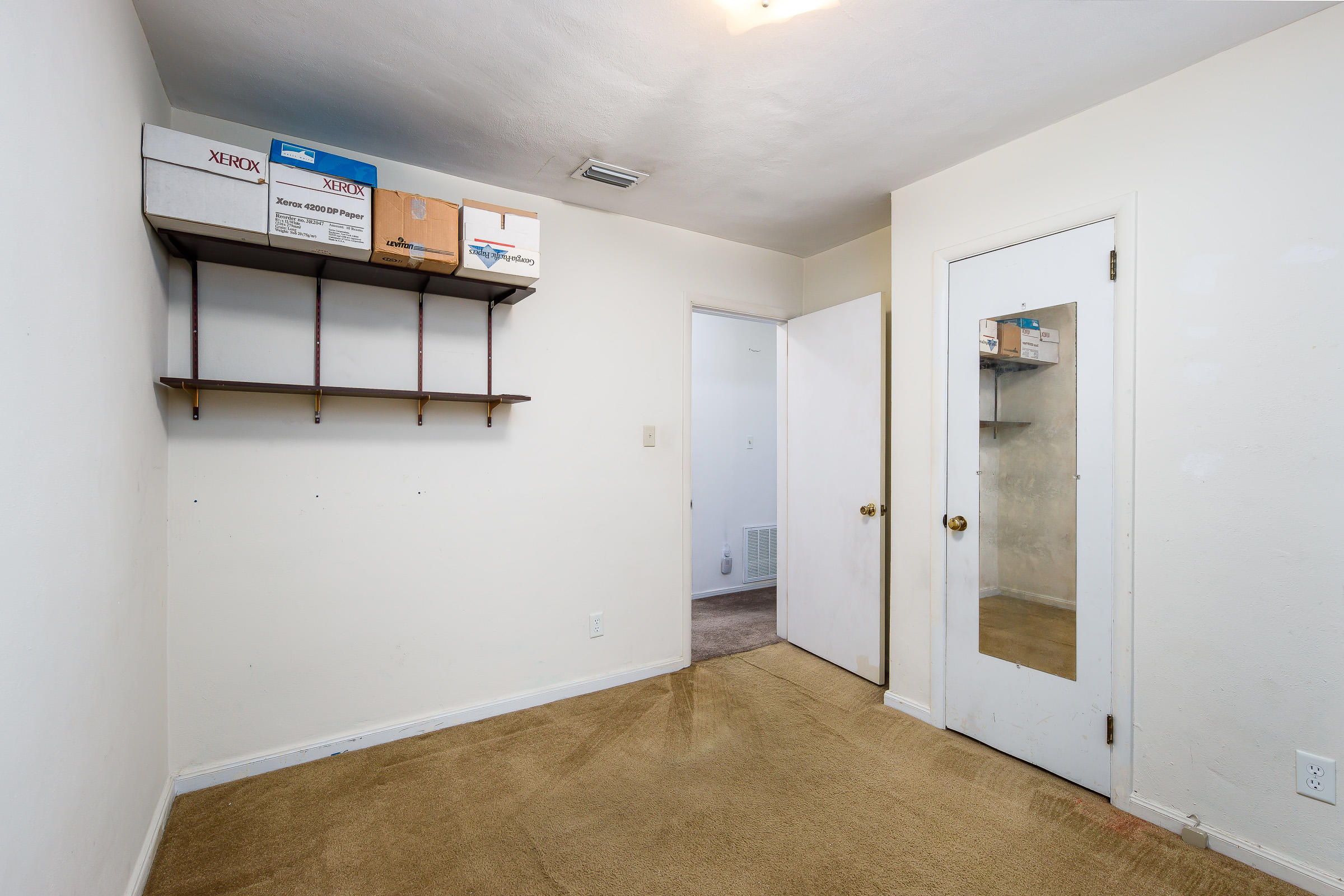 Garniers Beach - Residential