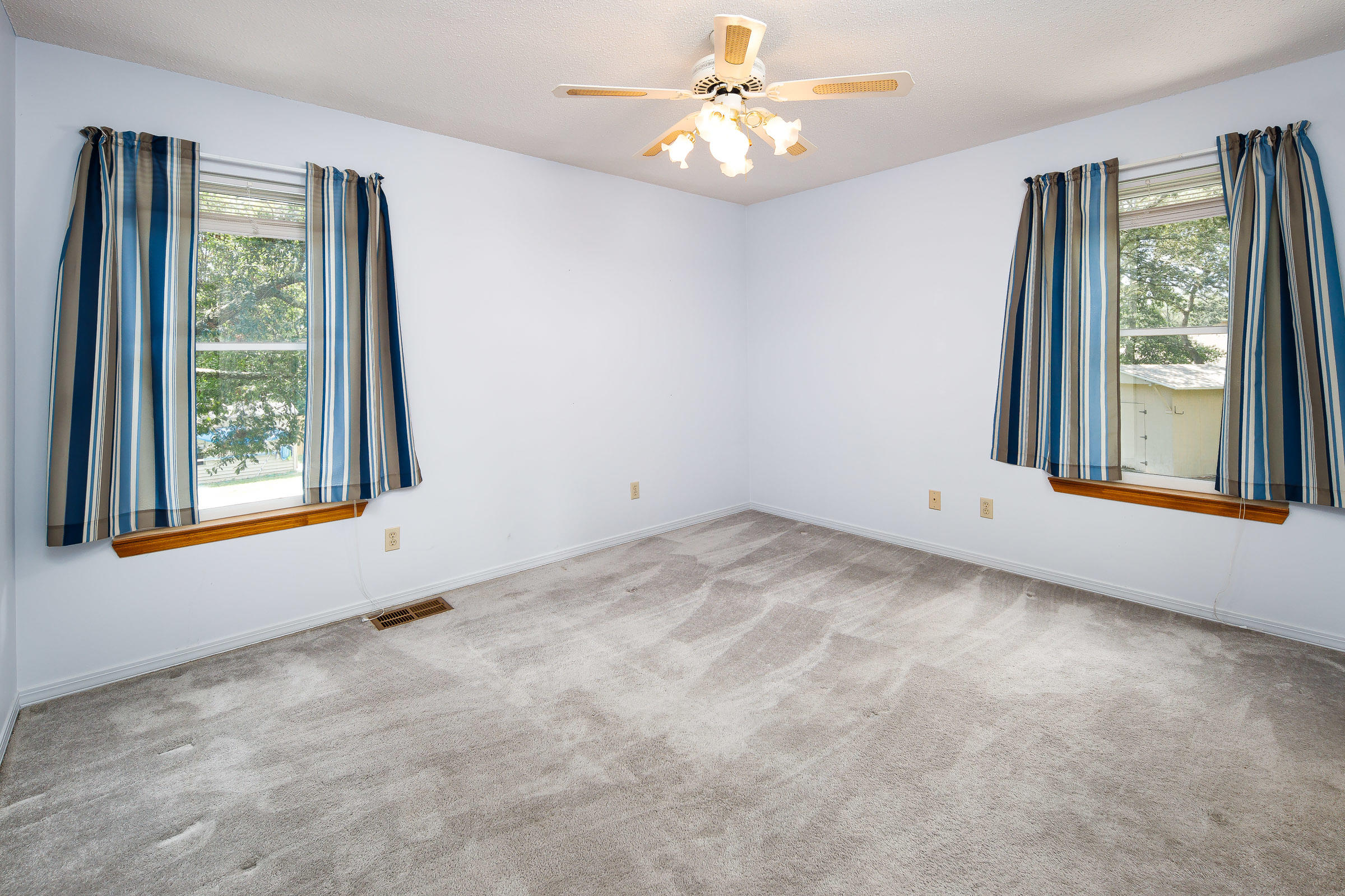 Garniers Beach - Residential