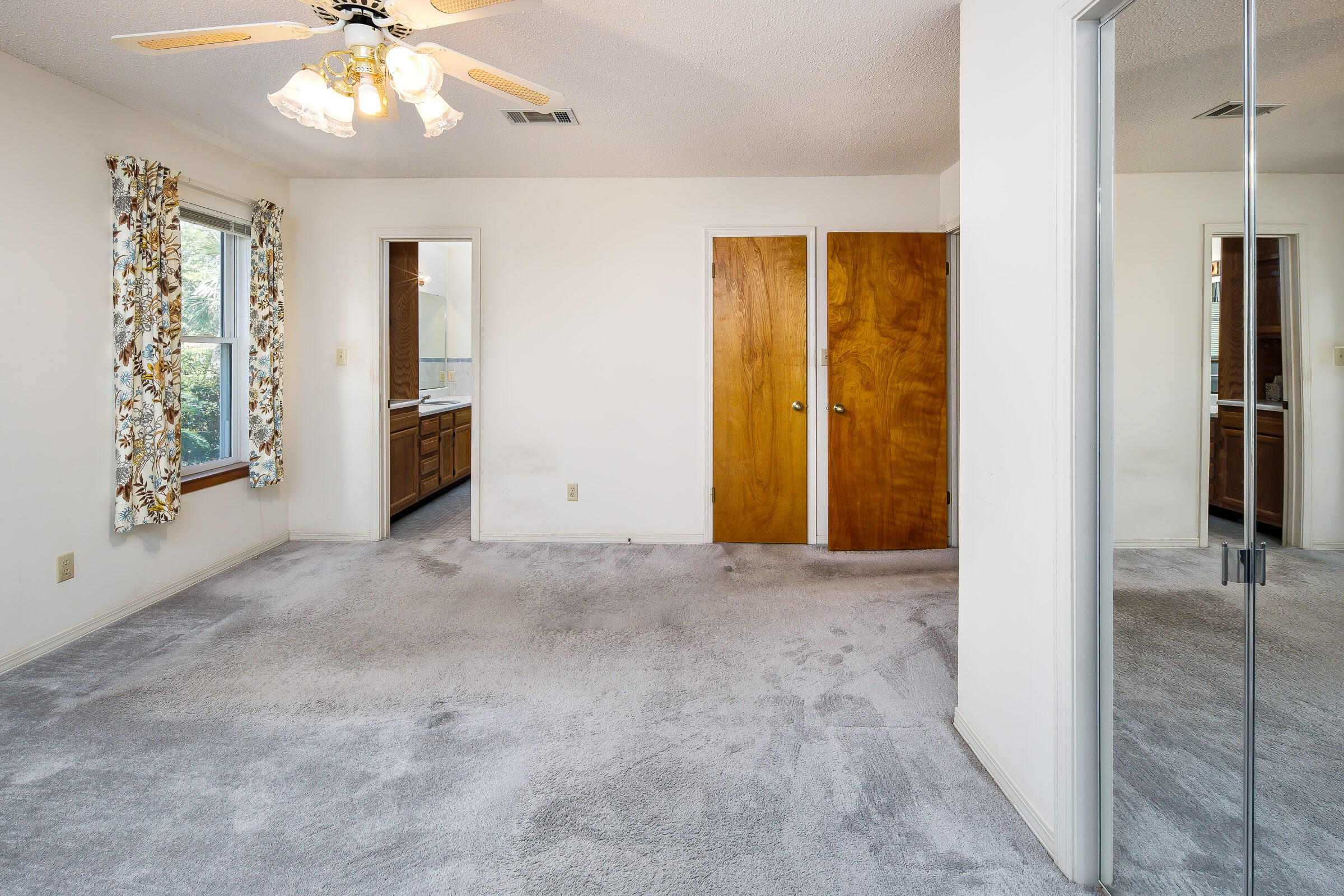 Garniers Beach - Residential