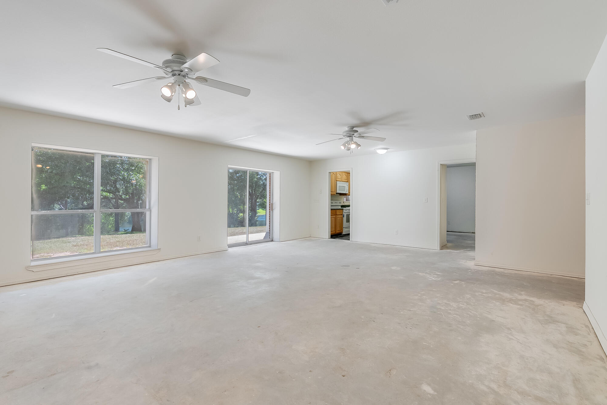 CRESTVIEW - Residential