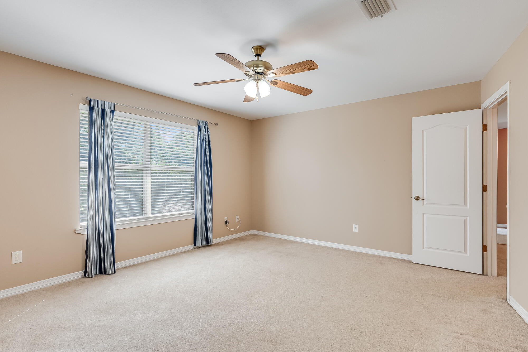 CRESTVIEW - Residential