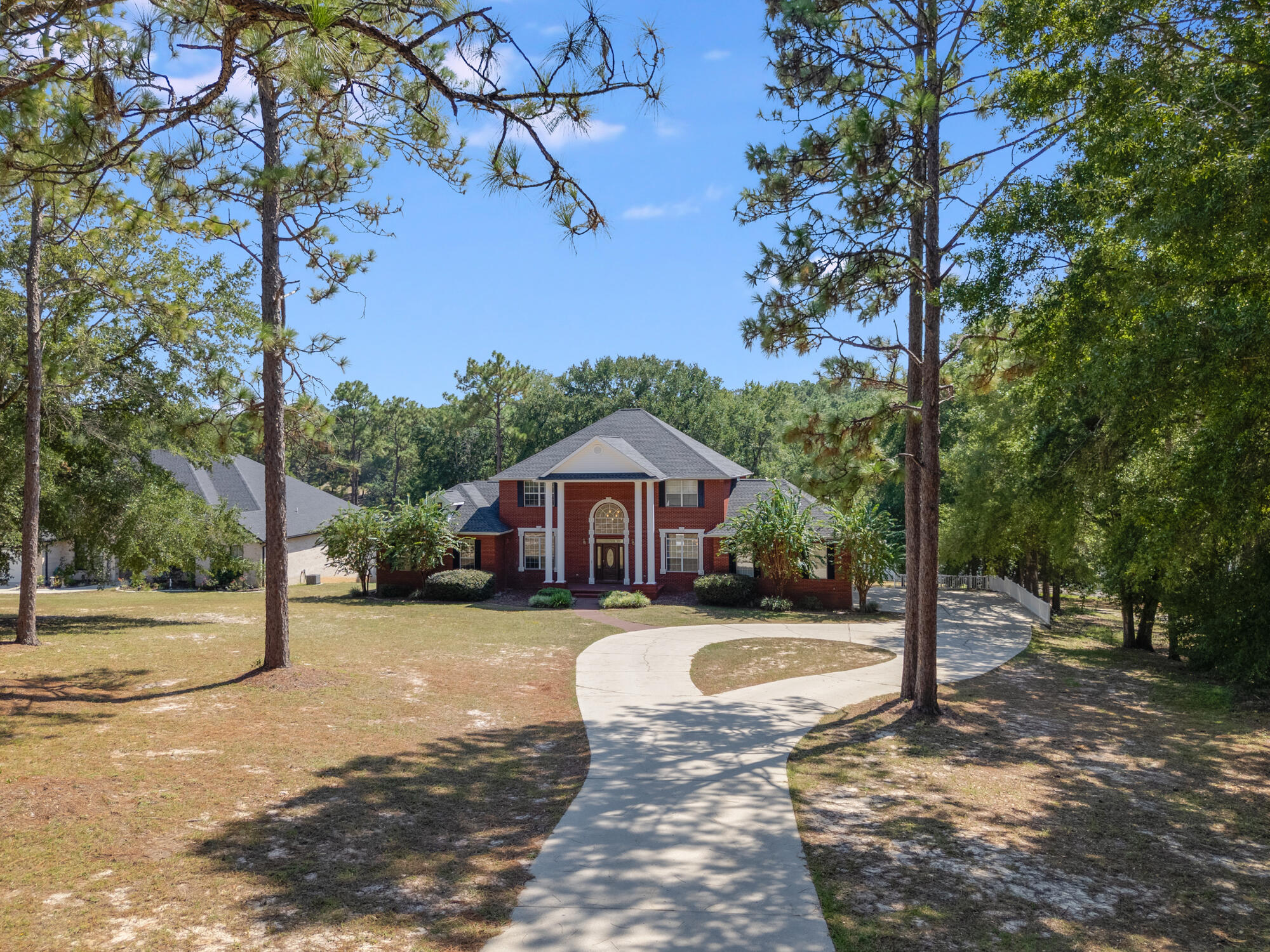 CRESTVIEW - Residential