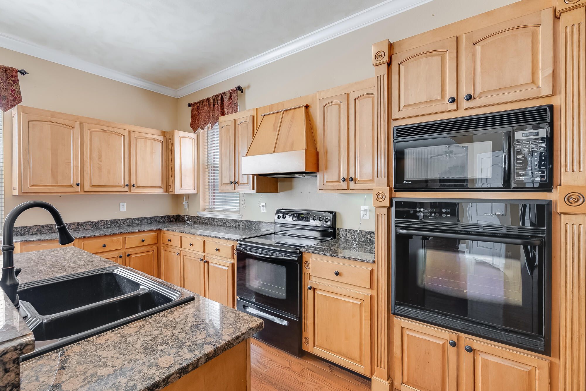 CRESTVIEW - Residential