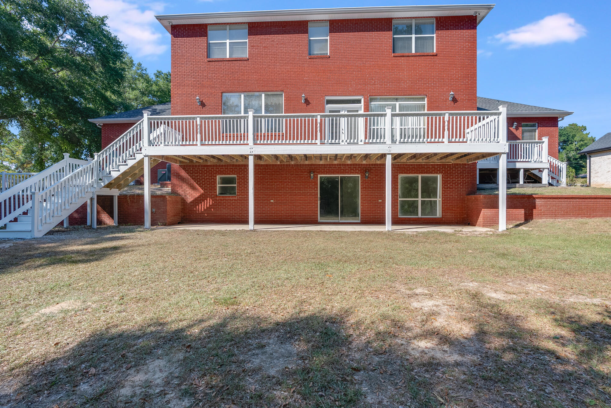 CRESTVIEW - Residential